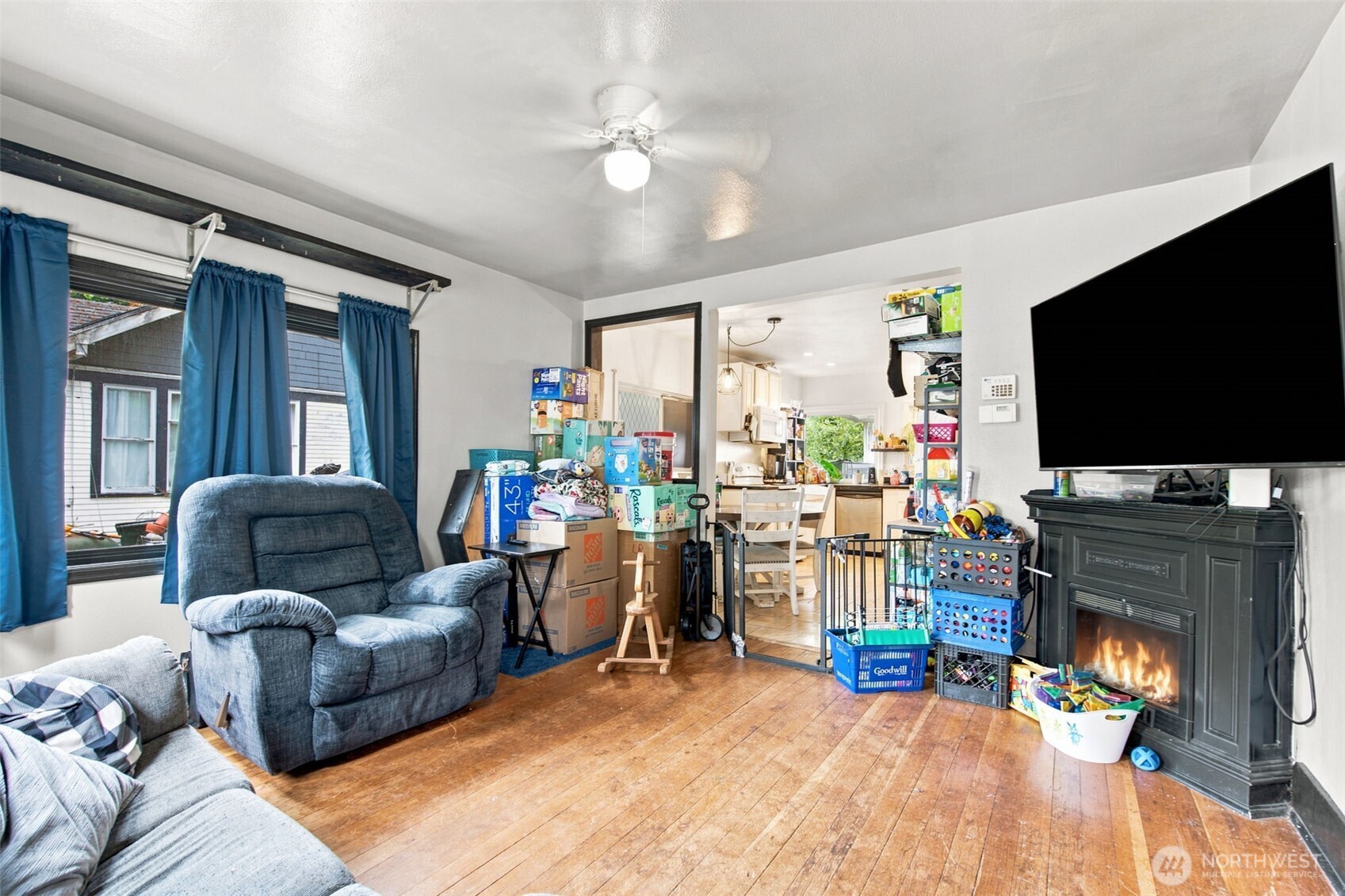 303 S Hartford Avenue Property Photo 7