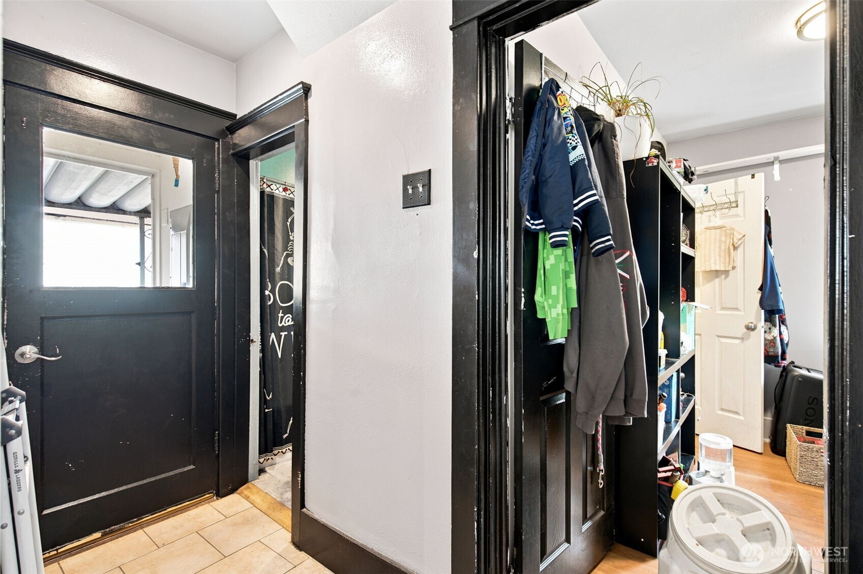 303 S Hartford Avenue Property Photo 15