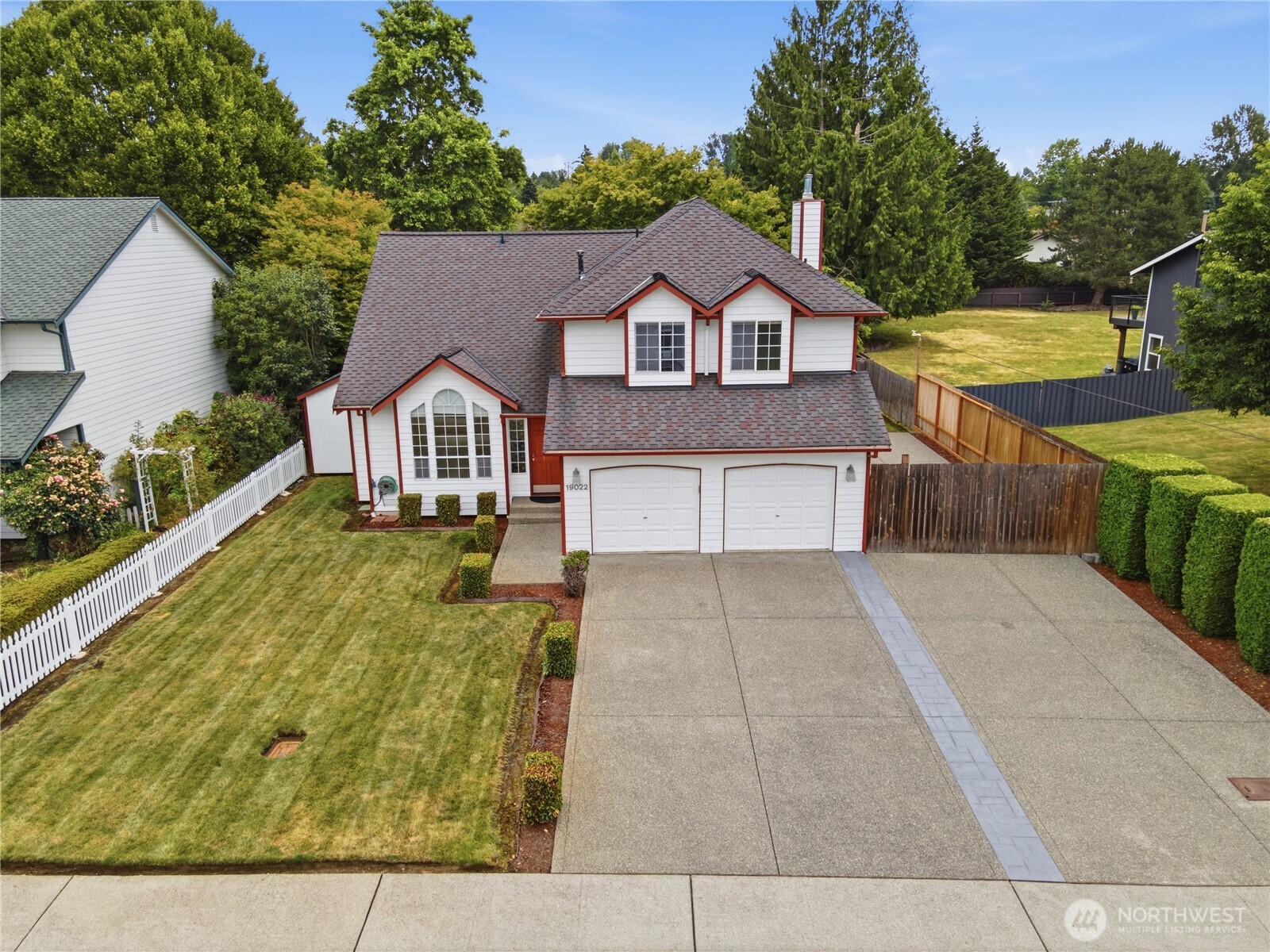 19022 102nd Avenue Property Photo 2