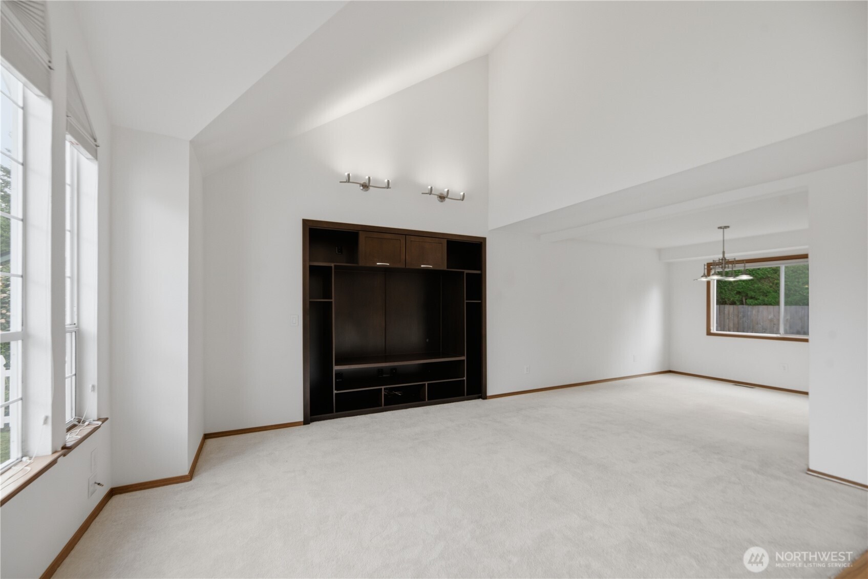 19022 102nd Avenue Property Photo 3