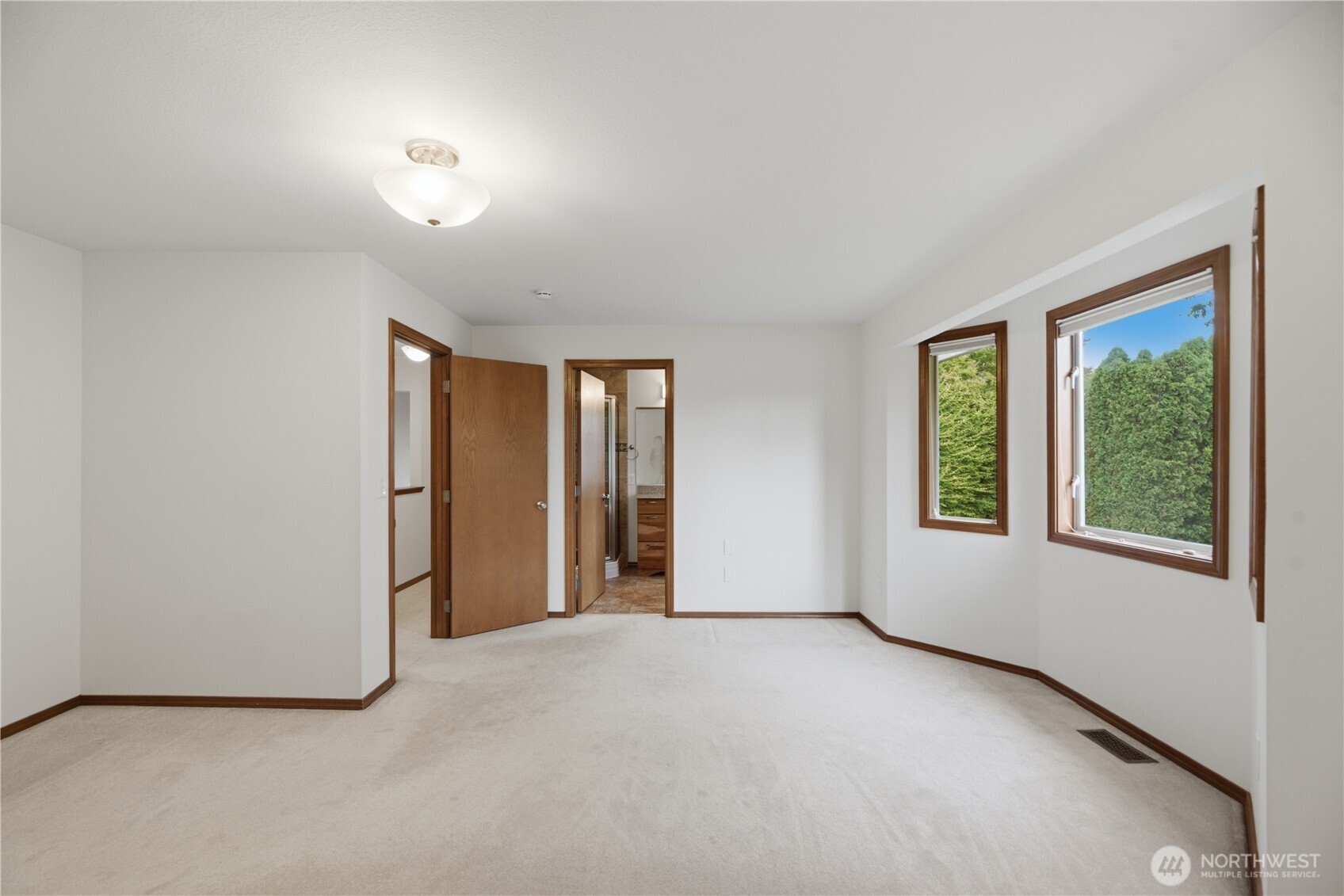 19022 102nd Avenue Property Photo 15
