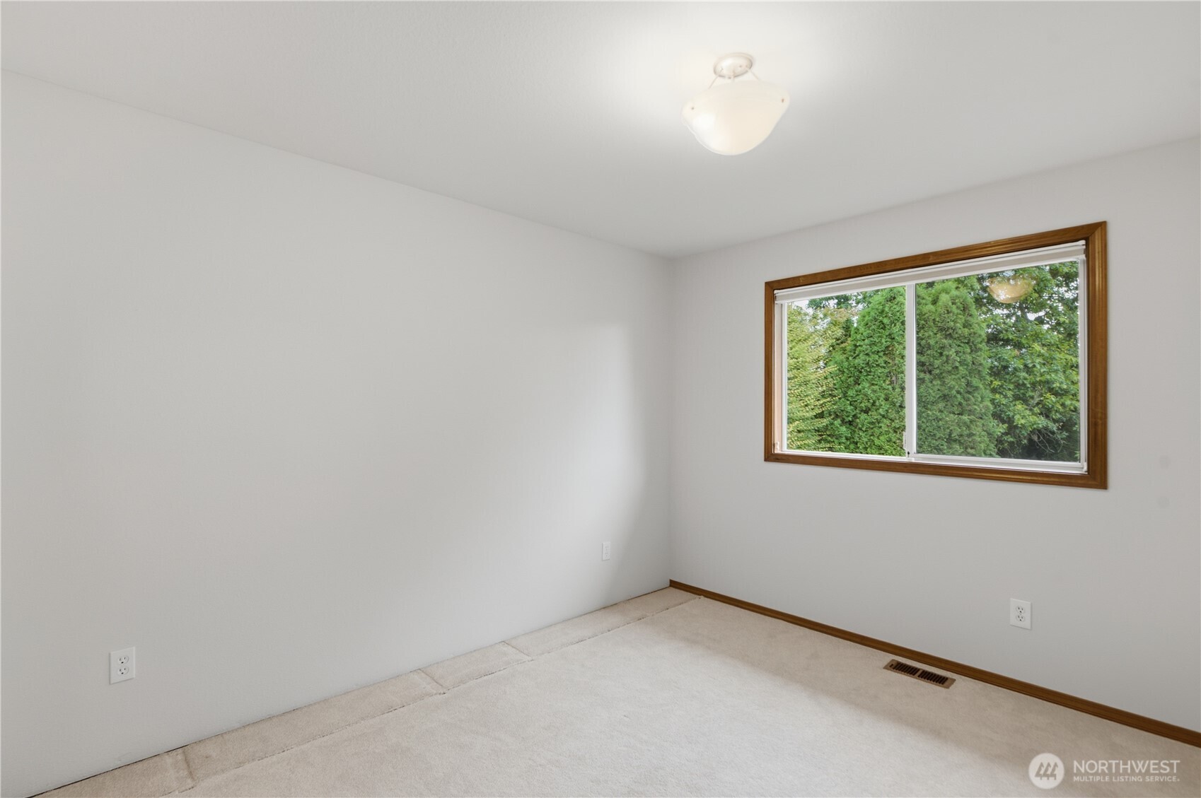 19022 102nd Avenue Property Photo 24