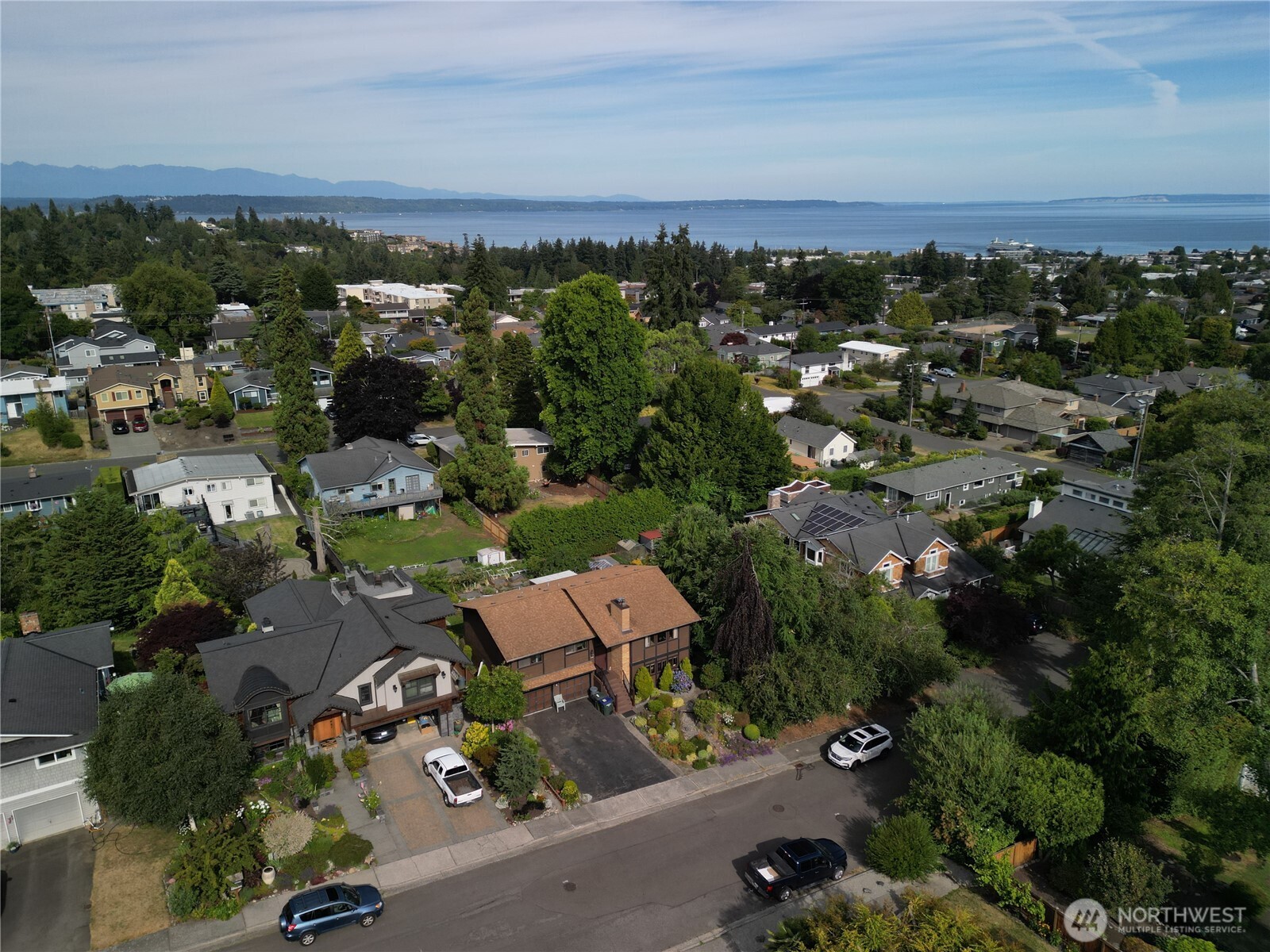 1136 7th Avenue Property Photo 6