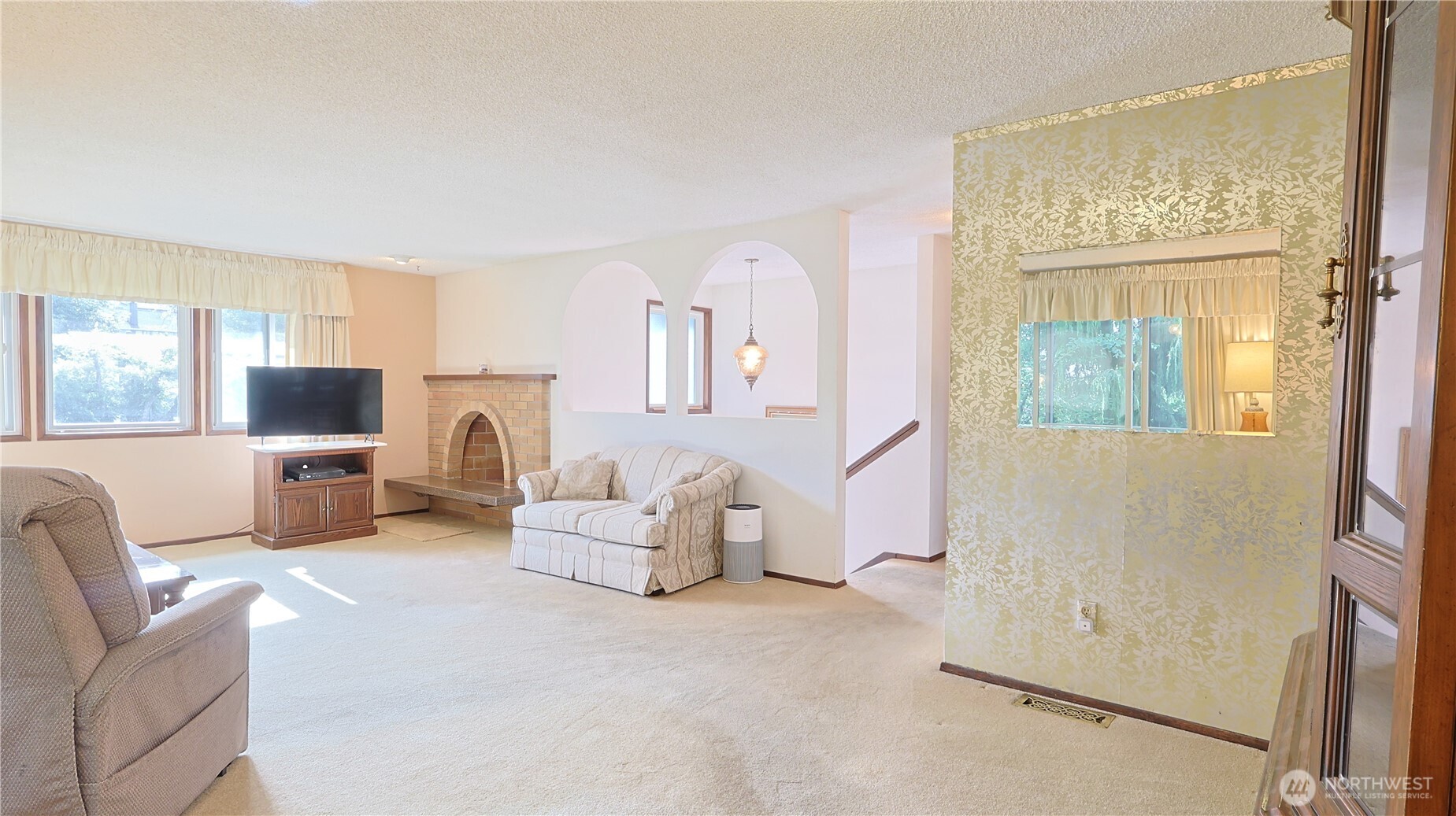 1136 7th Avenue Property Photo 8