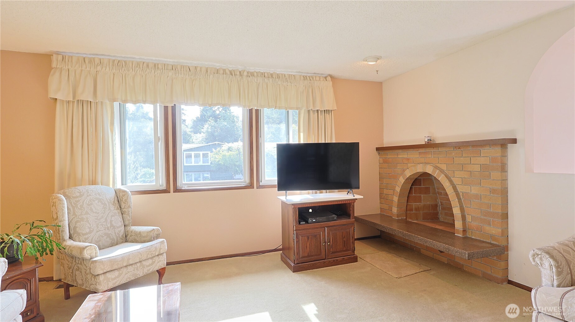 1136 7th Avenue Property Photo 9