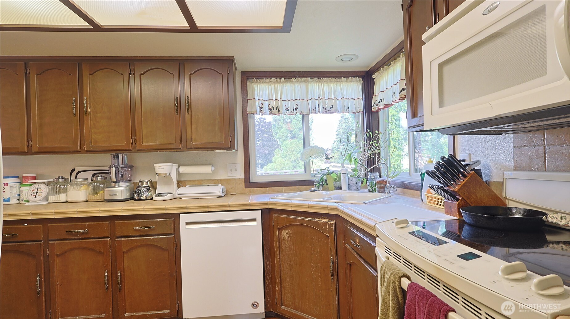 1136 7th Avenue Property Photo 13