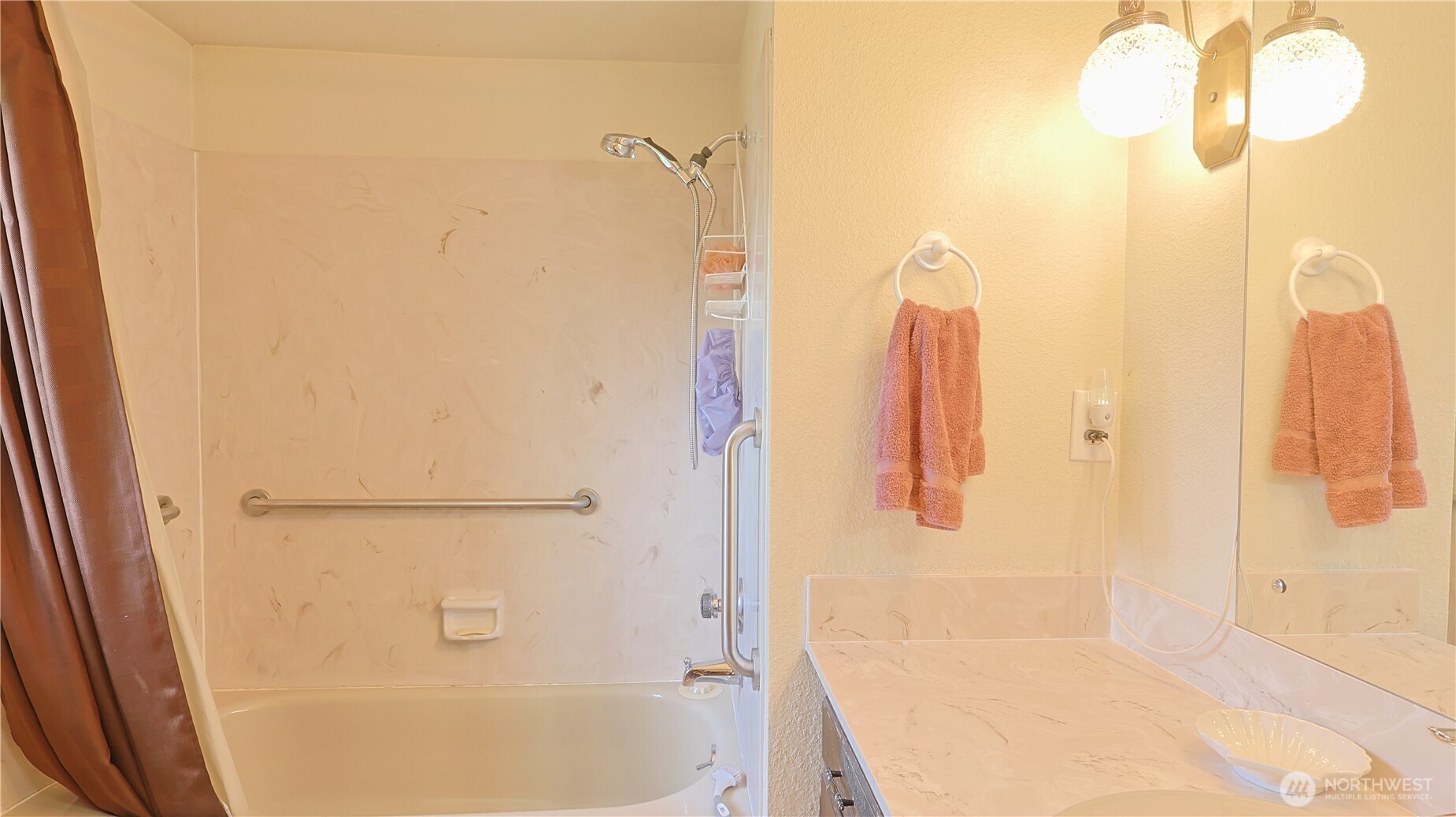 1136 7th Avenue Property Photo 19