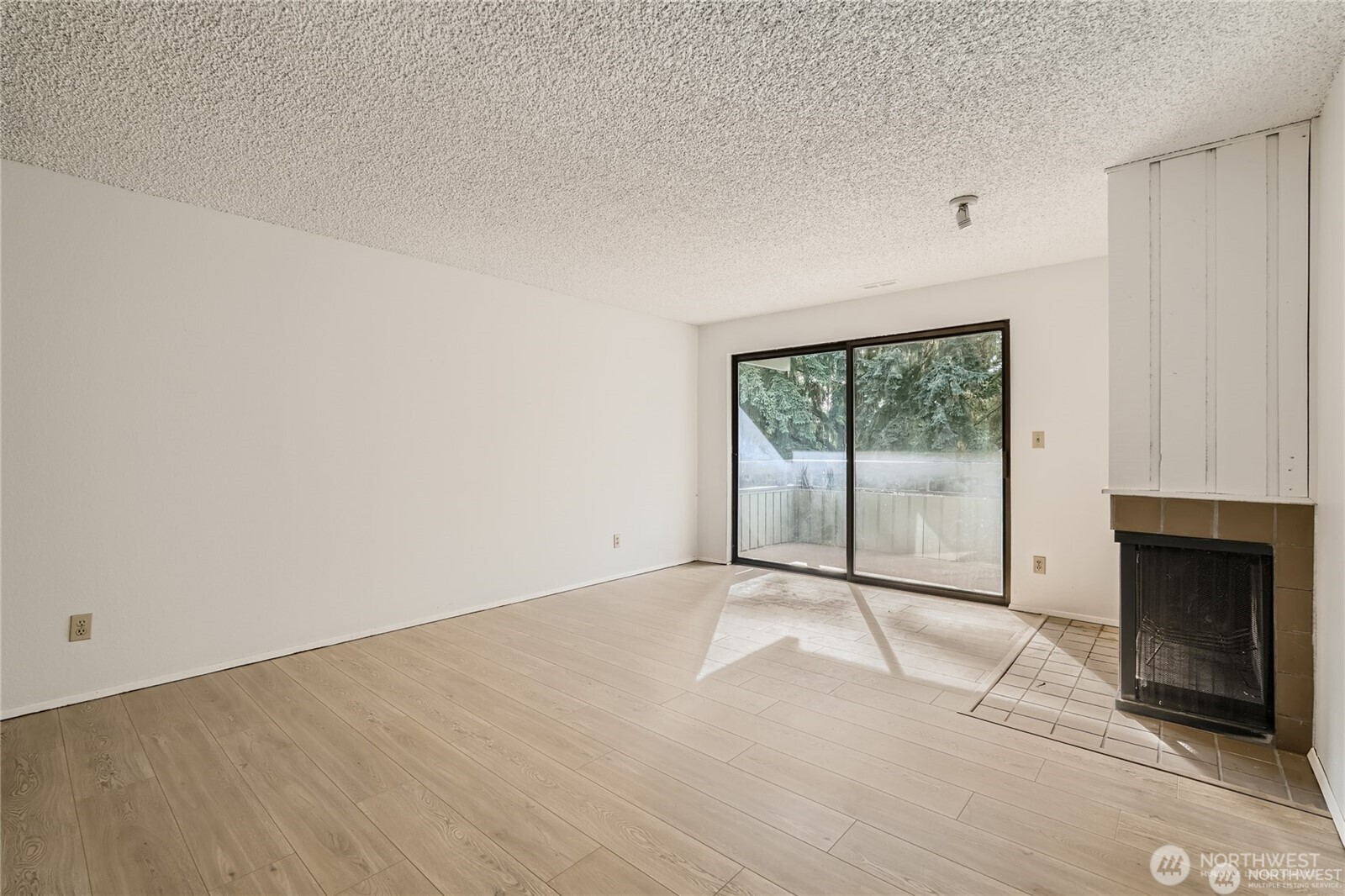 3518 109th Place 222 Property Photo 6