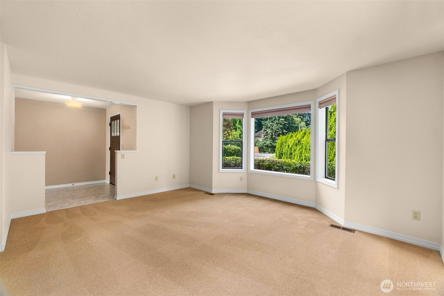 2315 Buckingham Drive Property Photo 5