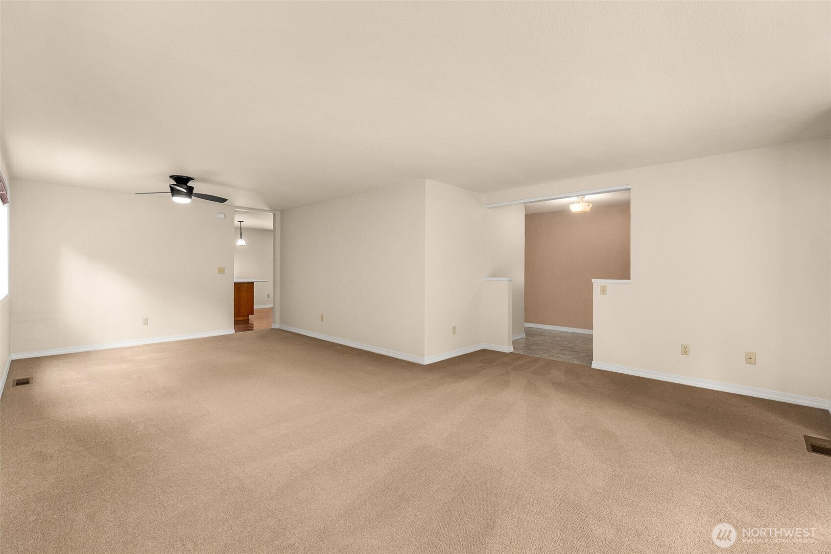 2315 Buckingham Drive Property Photo 6