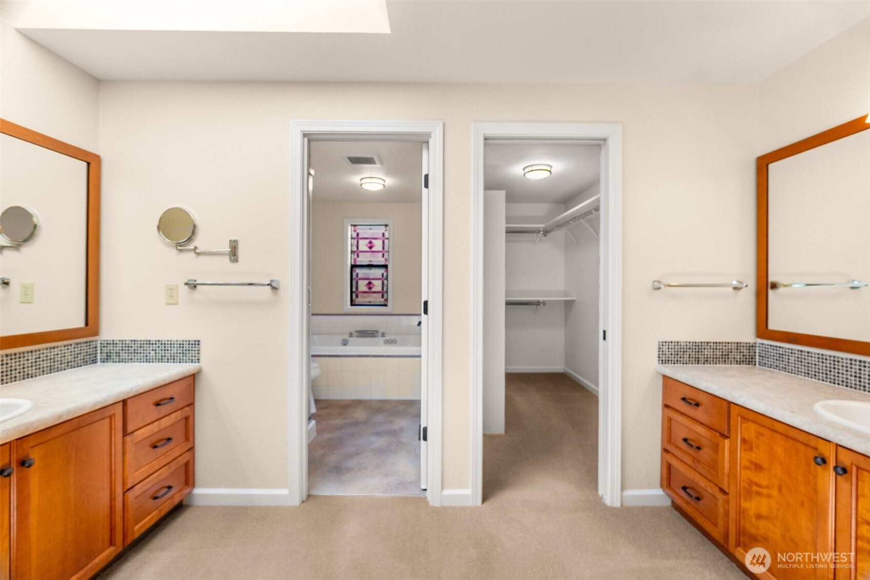 2315 Buckingham Drive Property Photo 17