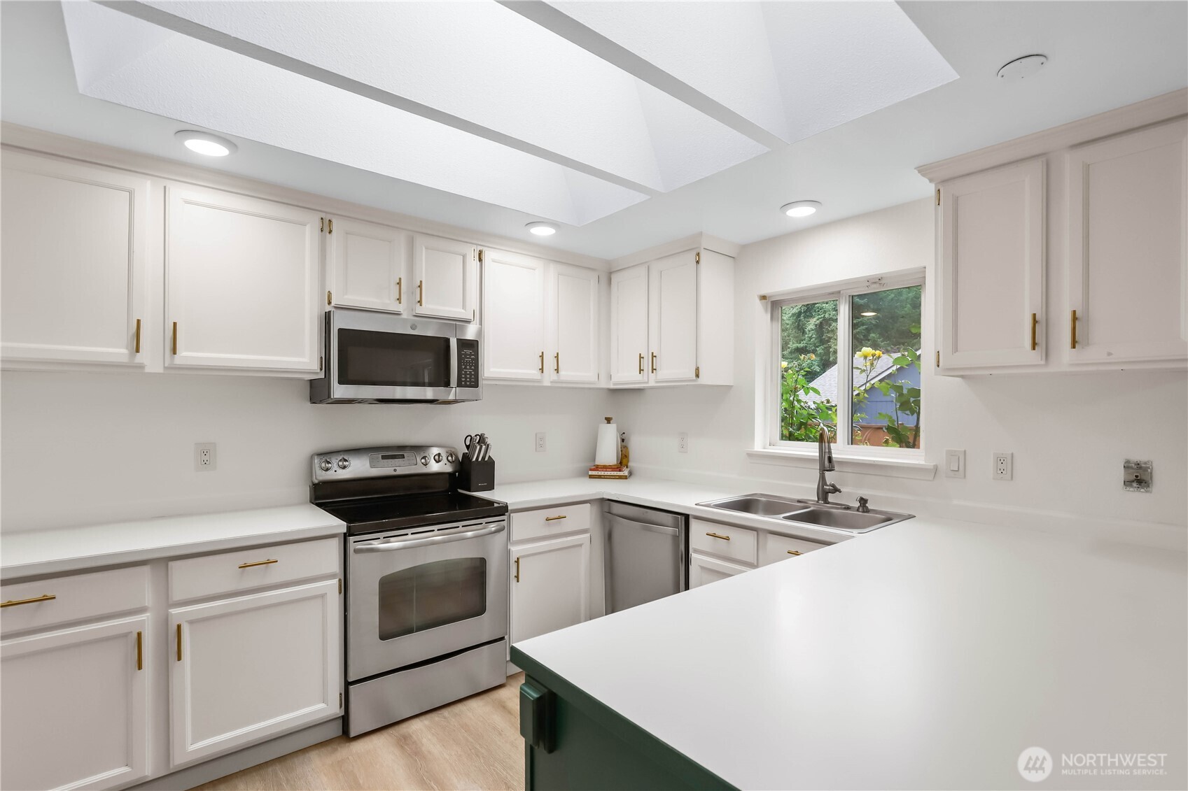 19411 112th Avenue Property Photo 11