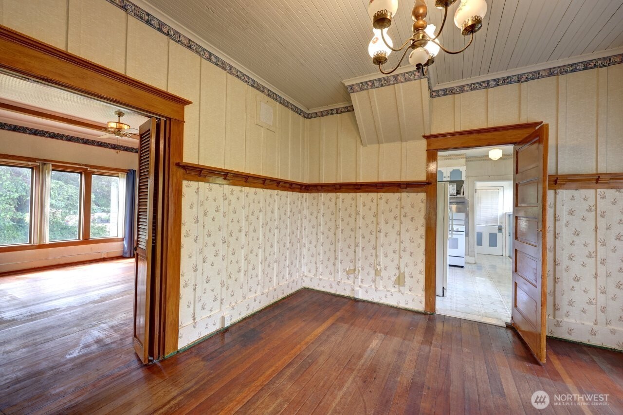 1401 262nd Place Property Photo 12