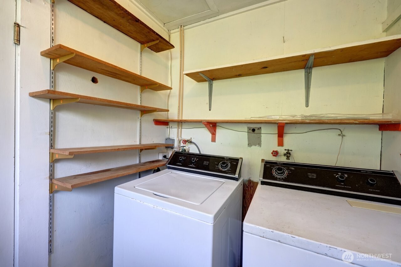 1401 262nd Place Property Photo 16