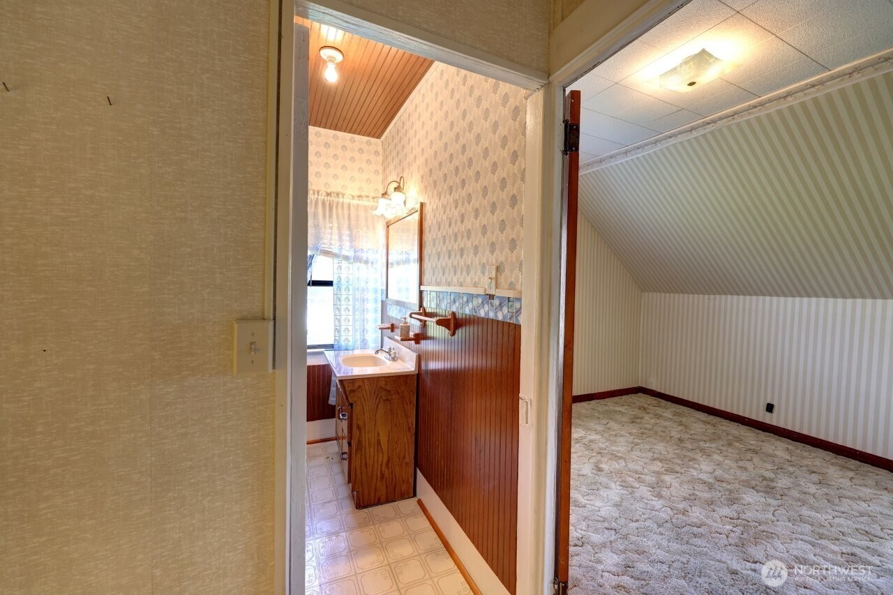 1401 262nd Place Property Photo 22