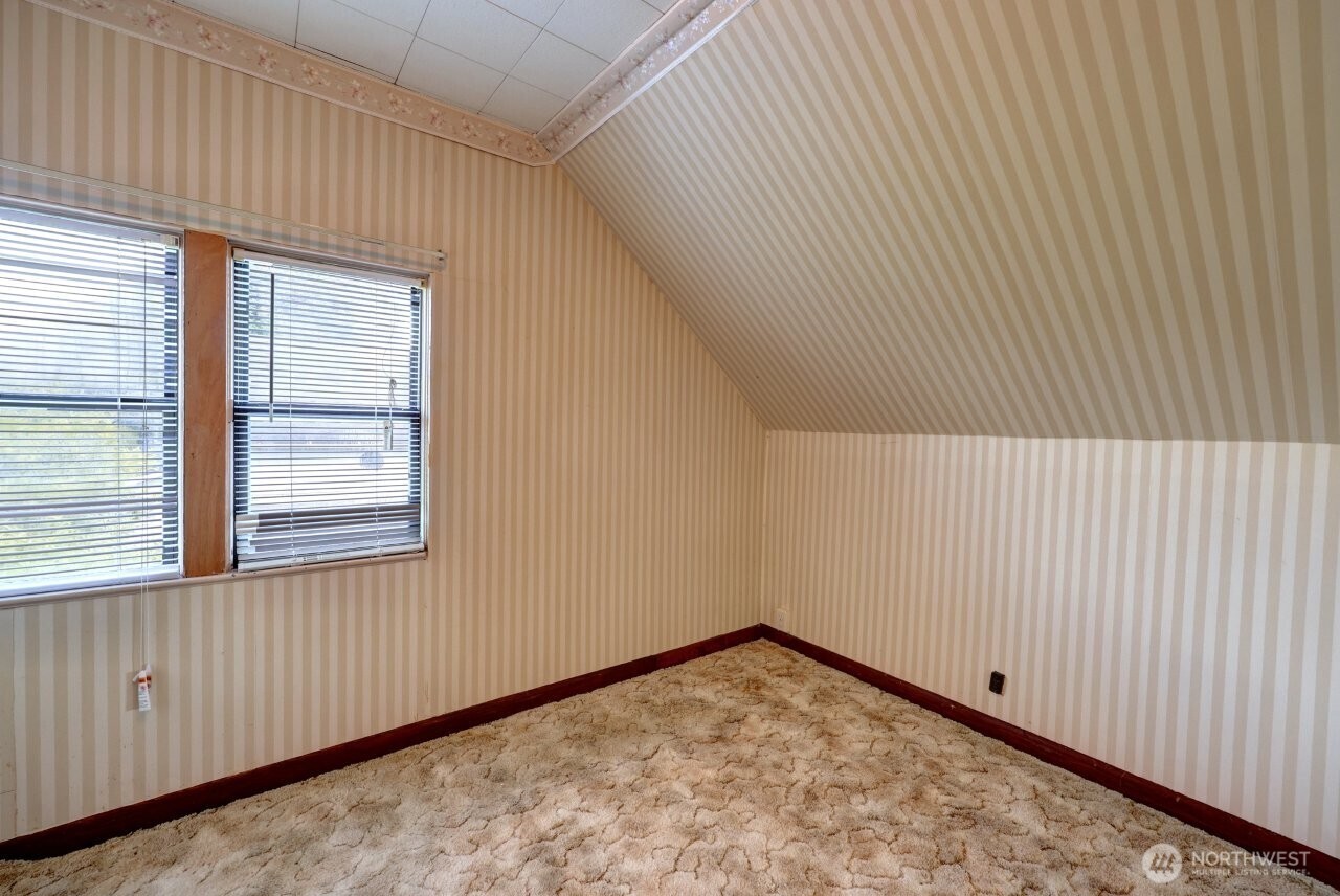 1401 262nd Place Property Photo 26