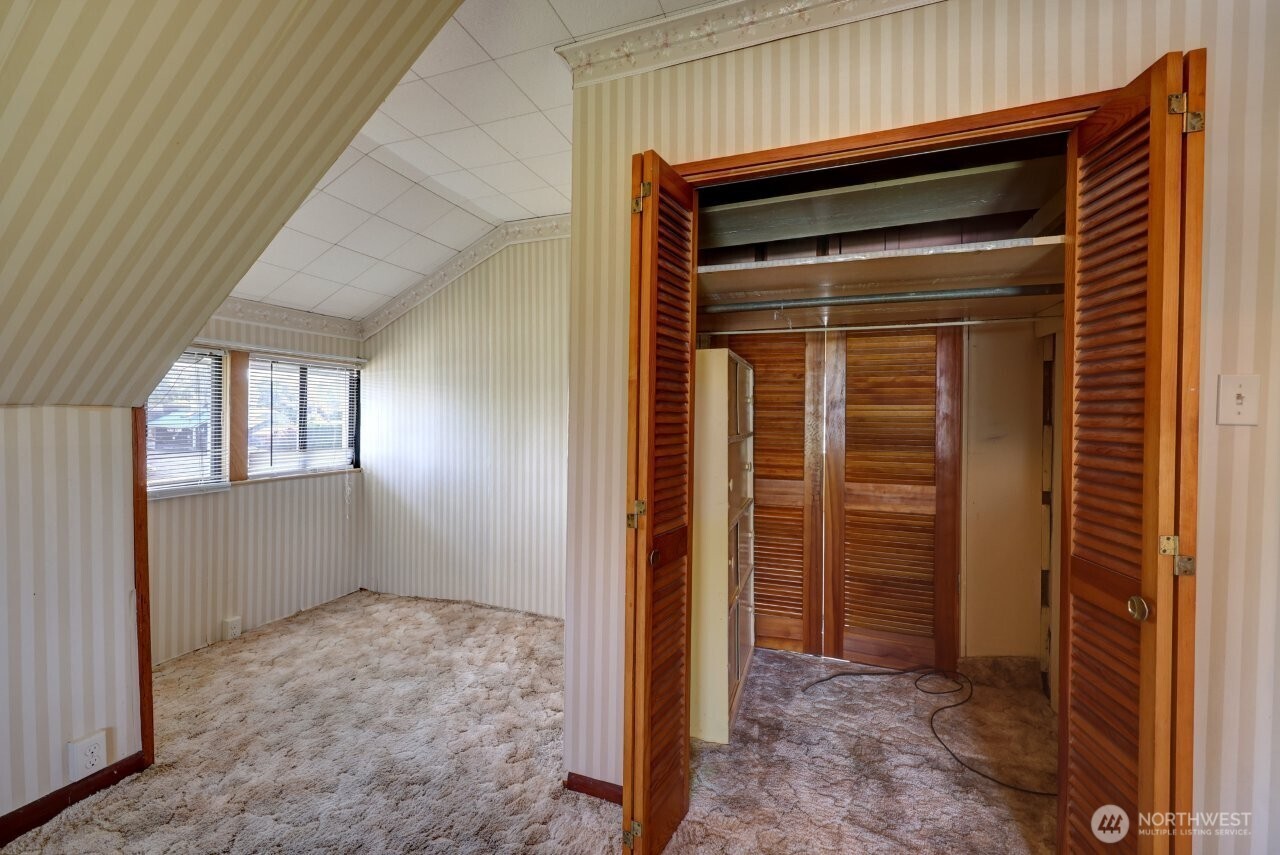 1401 262nd Place Property Photo 27