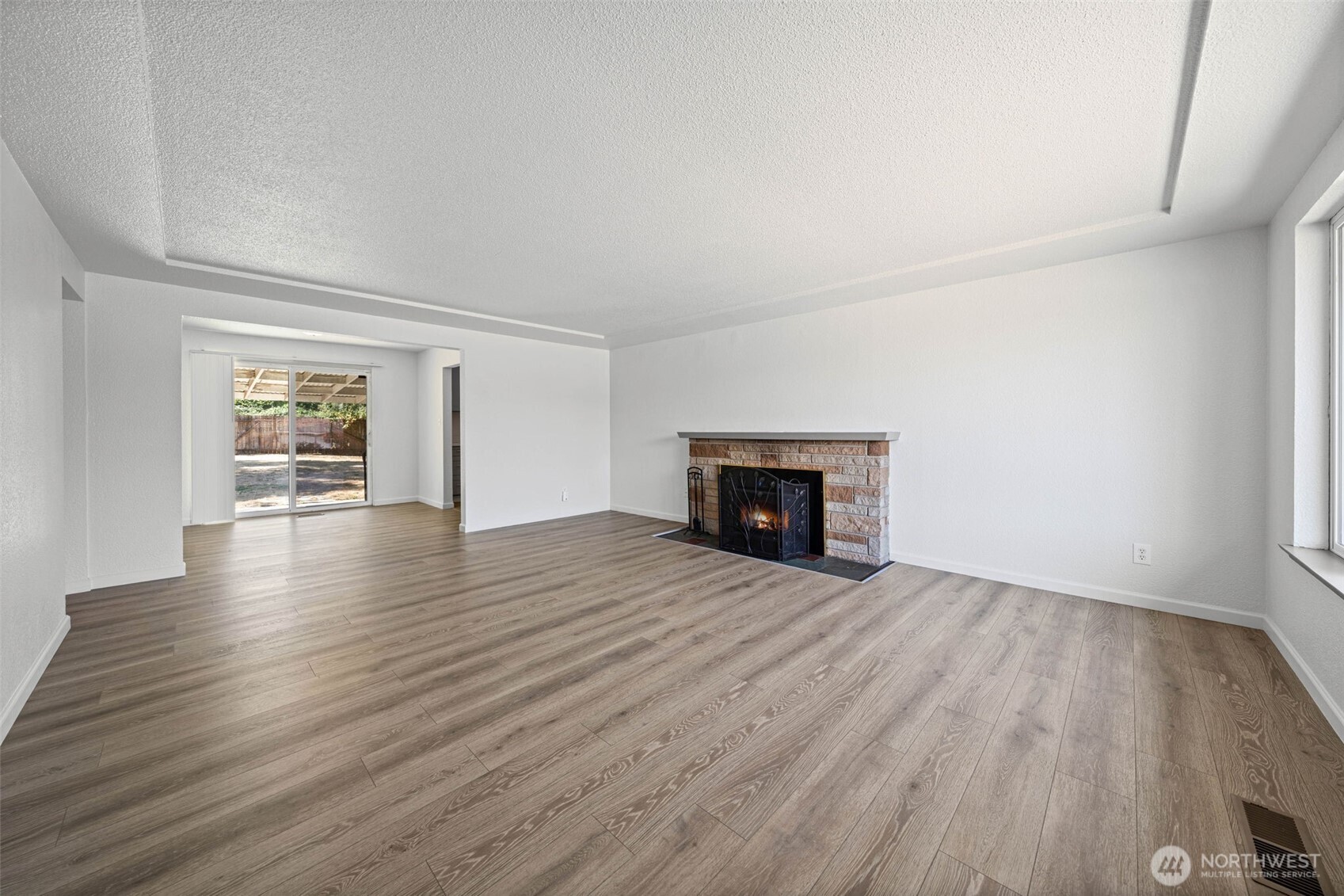 6024 S Alaska Property Photo 5