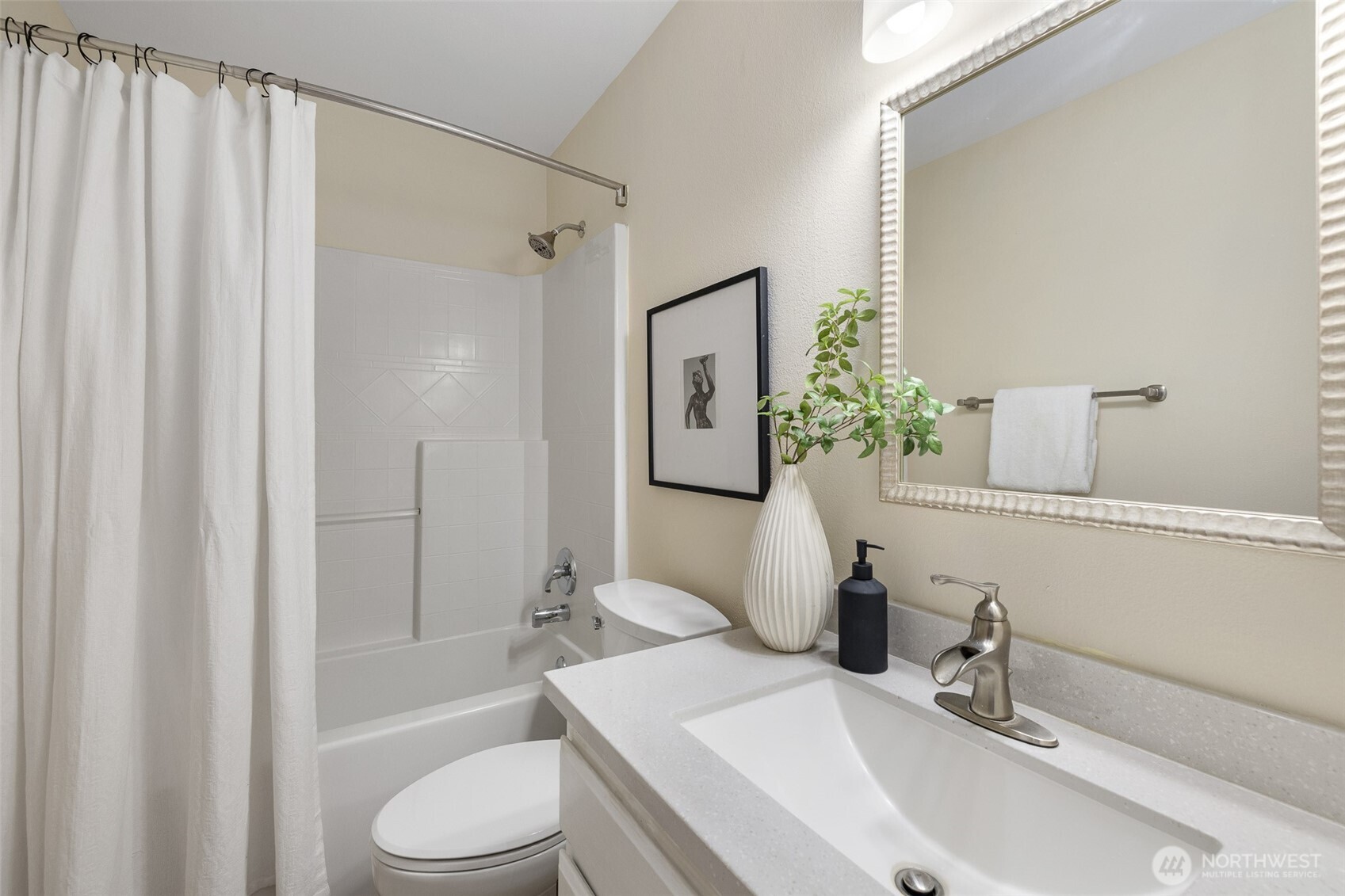 4943 Old Oak Street Property Photo 26