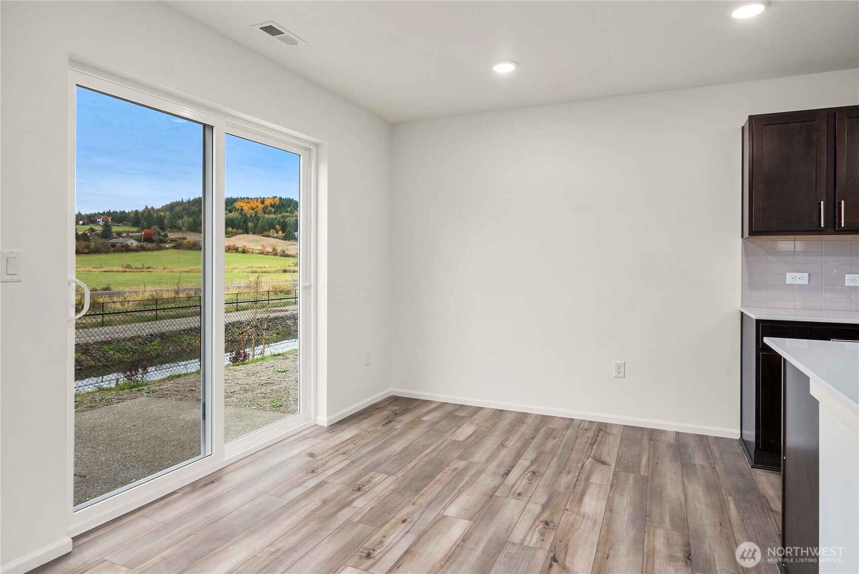 1421 Salzer Creek Loop Property Photo 8