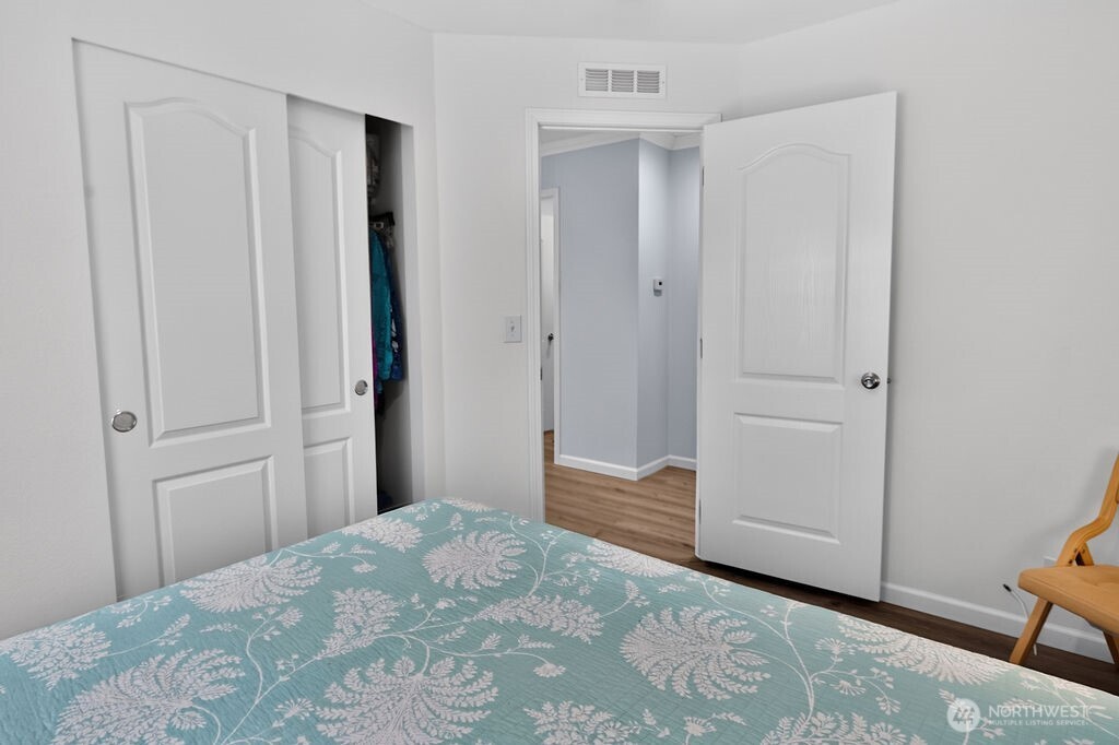 894 N Iris Avenue Property Photo 23