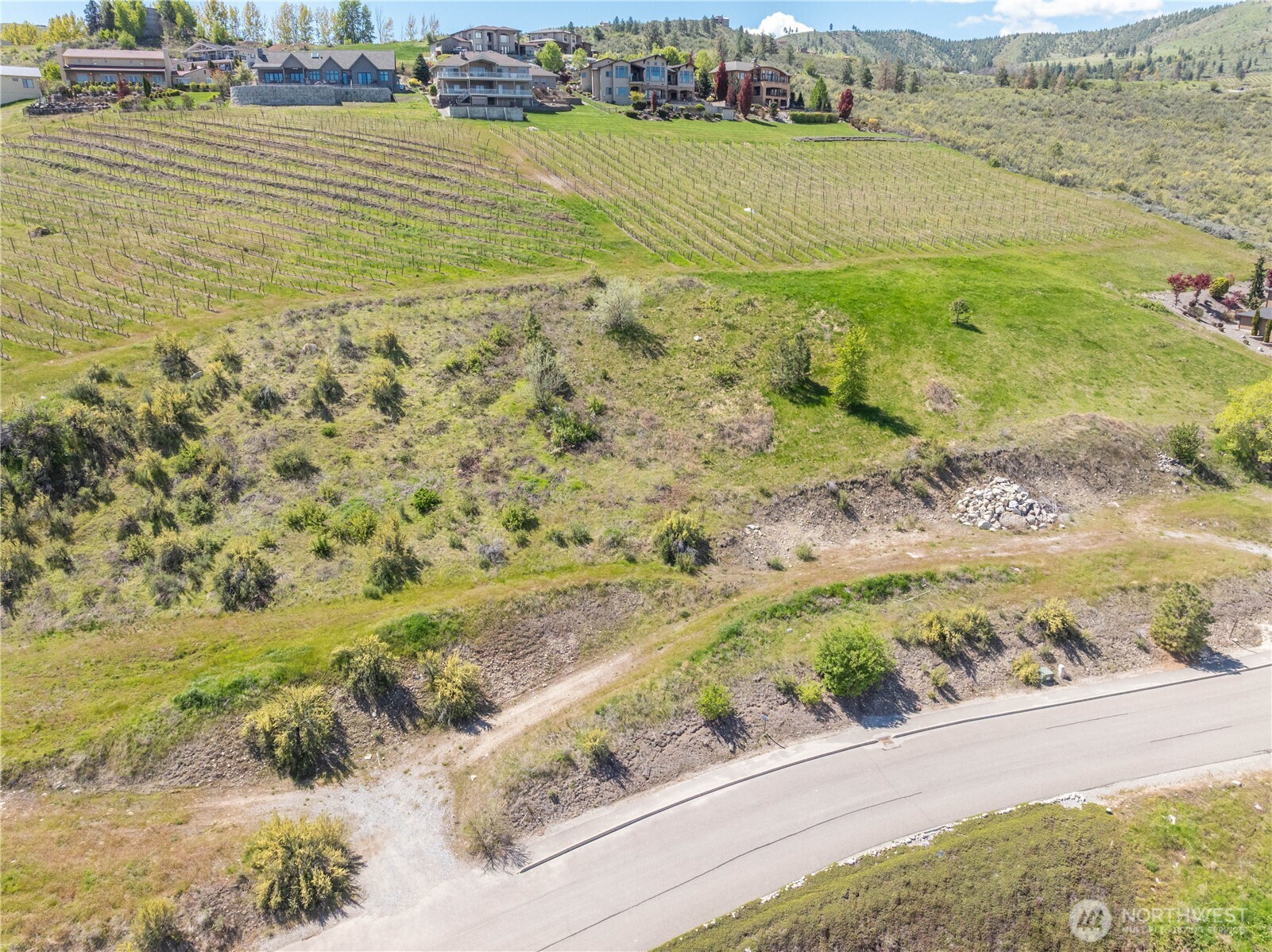306 Clos Chevalle Road Property Photo 11