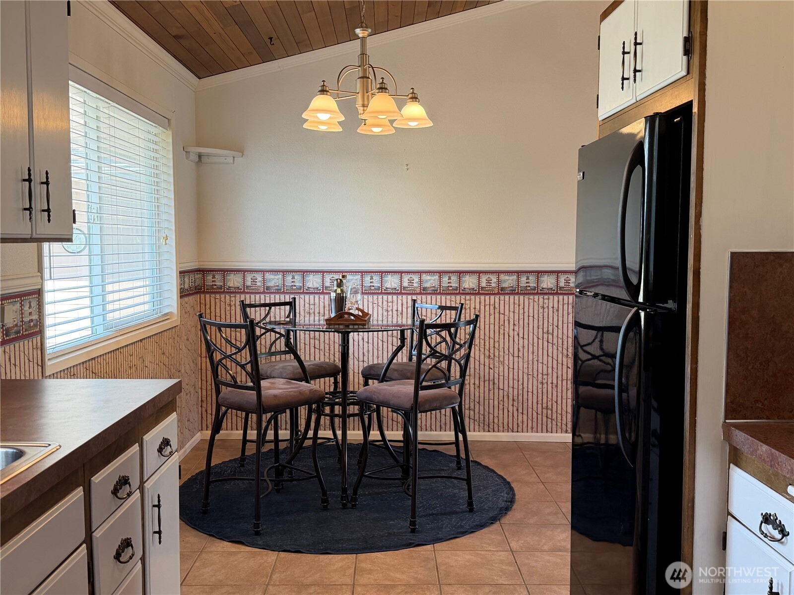 655 Canal Drive Property Photo 5
