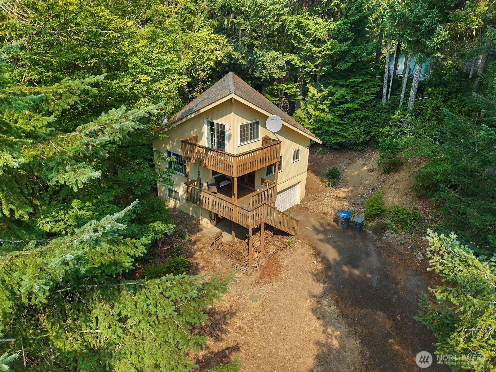 221 N Trail Head Loop Property Photo 1