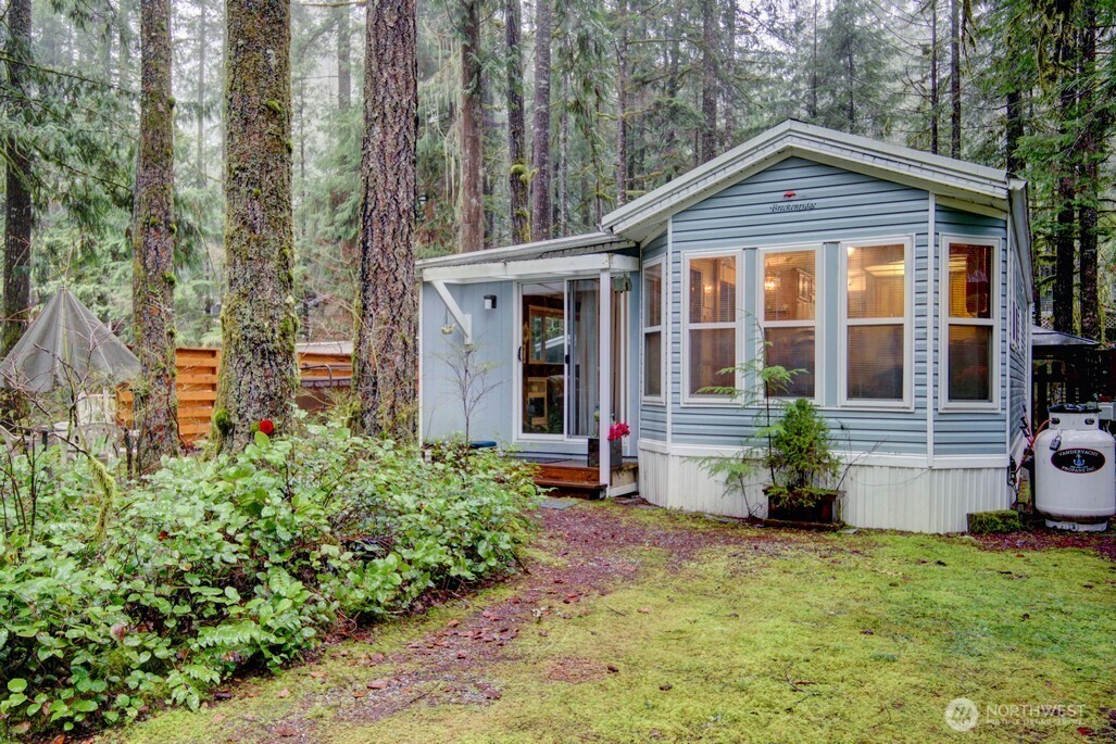 243 Schinn Canyon Court Property Photo 2