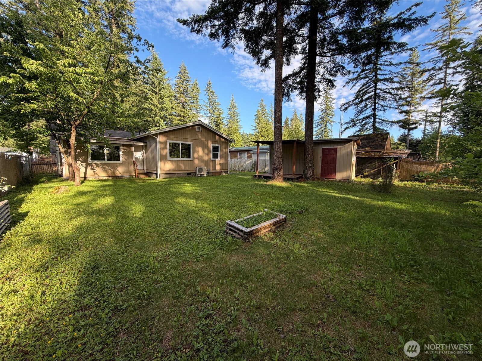 8595 Golden Valley Drive Property Photo 6