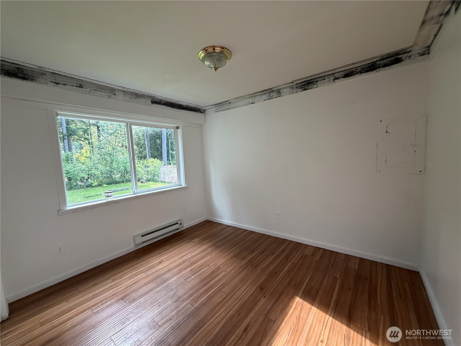 8595 Golden Valley Drive Property Photo 18