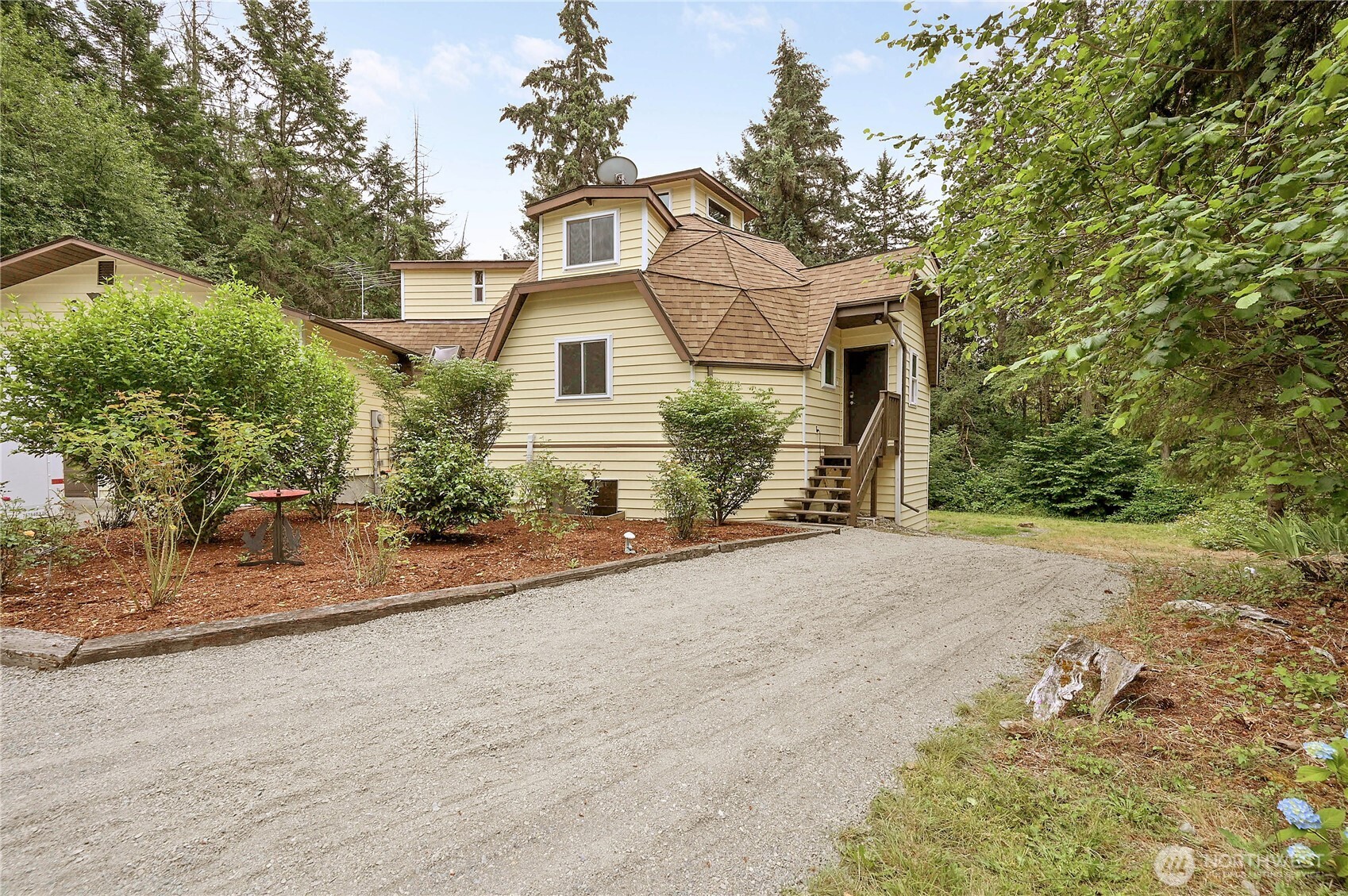 16412 38th Avenue Property Photo 2
