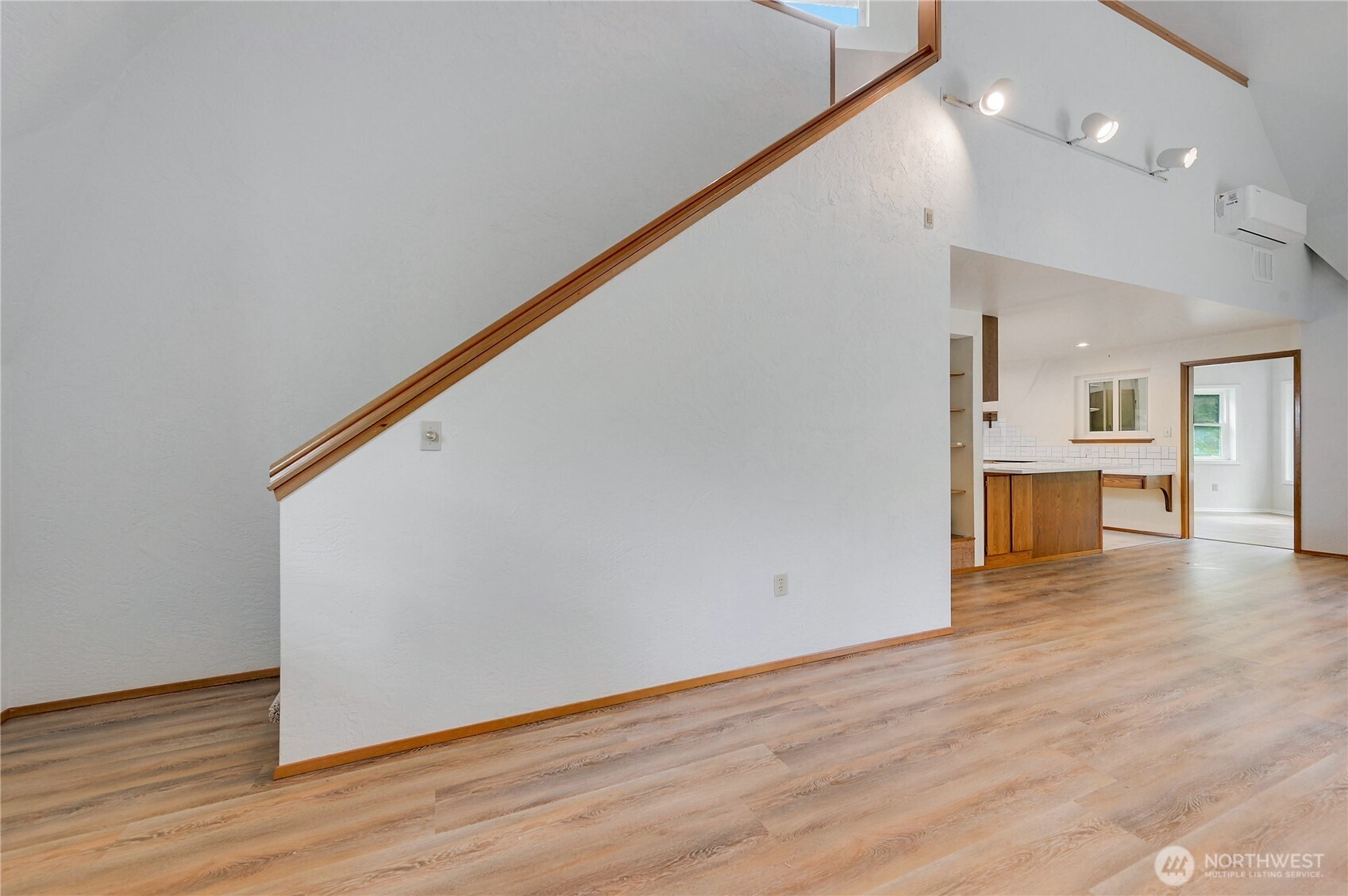 16412 38th Avenue Property Photo 6