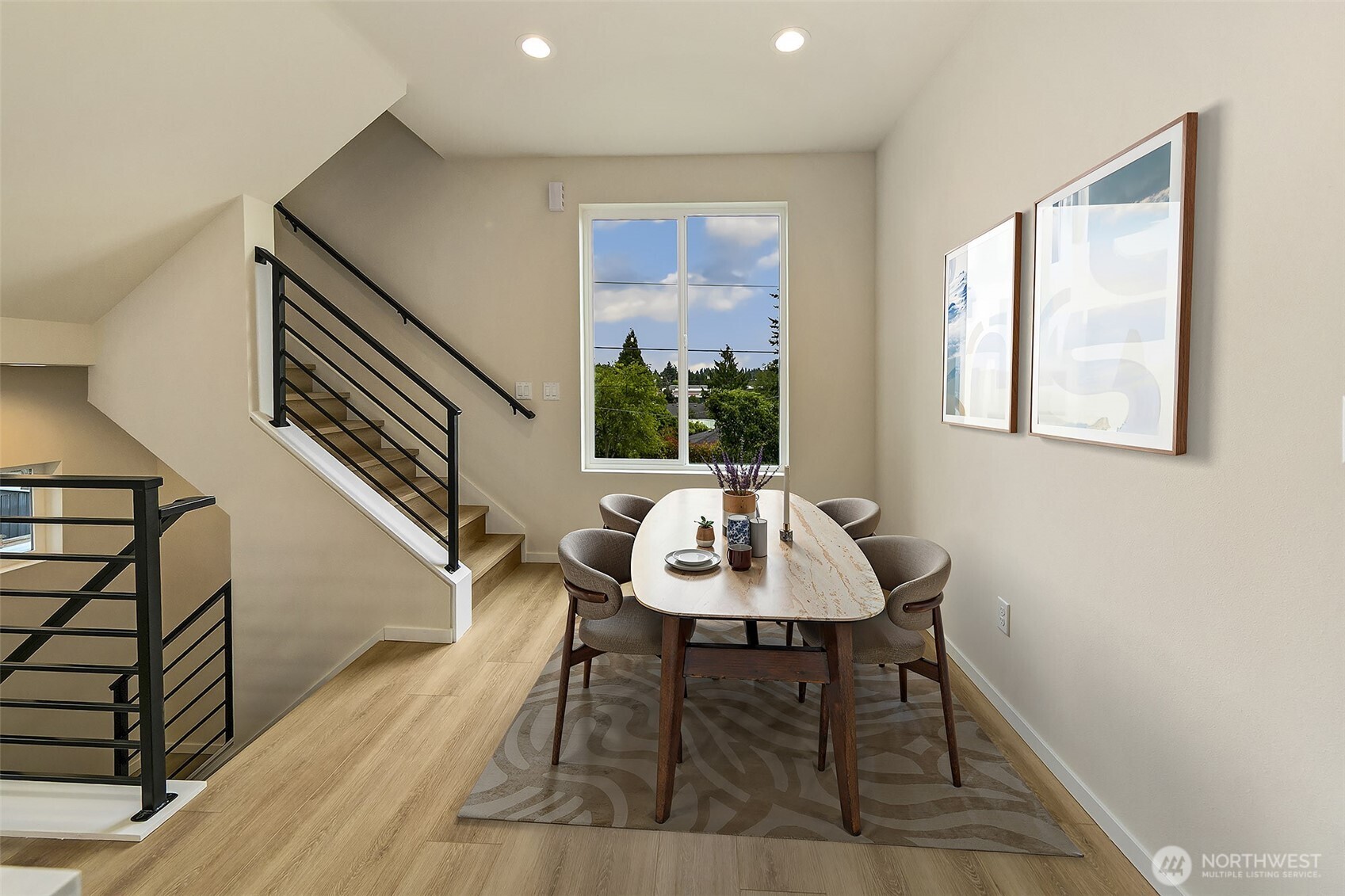 9813 Linden Avenue Property Photo 8