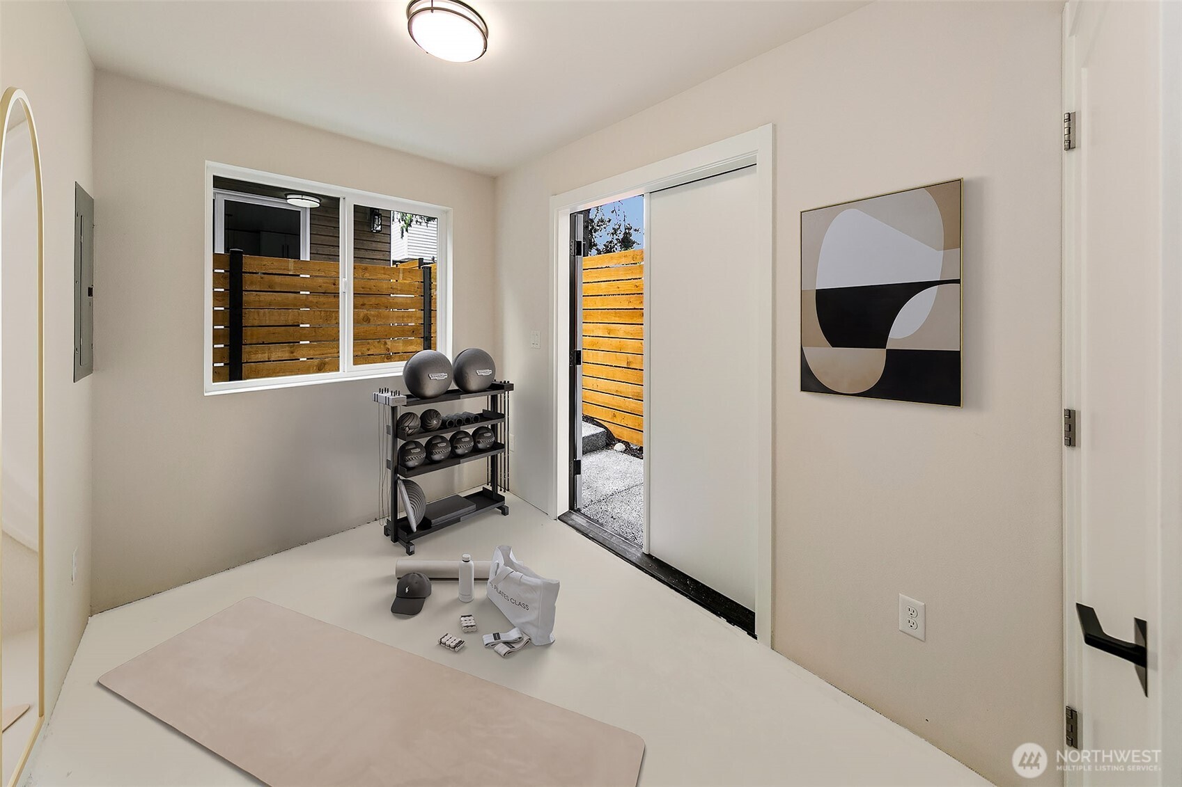 9813 Linden Avenue Property Photo 12