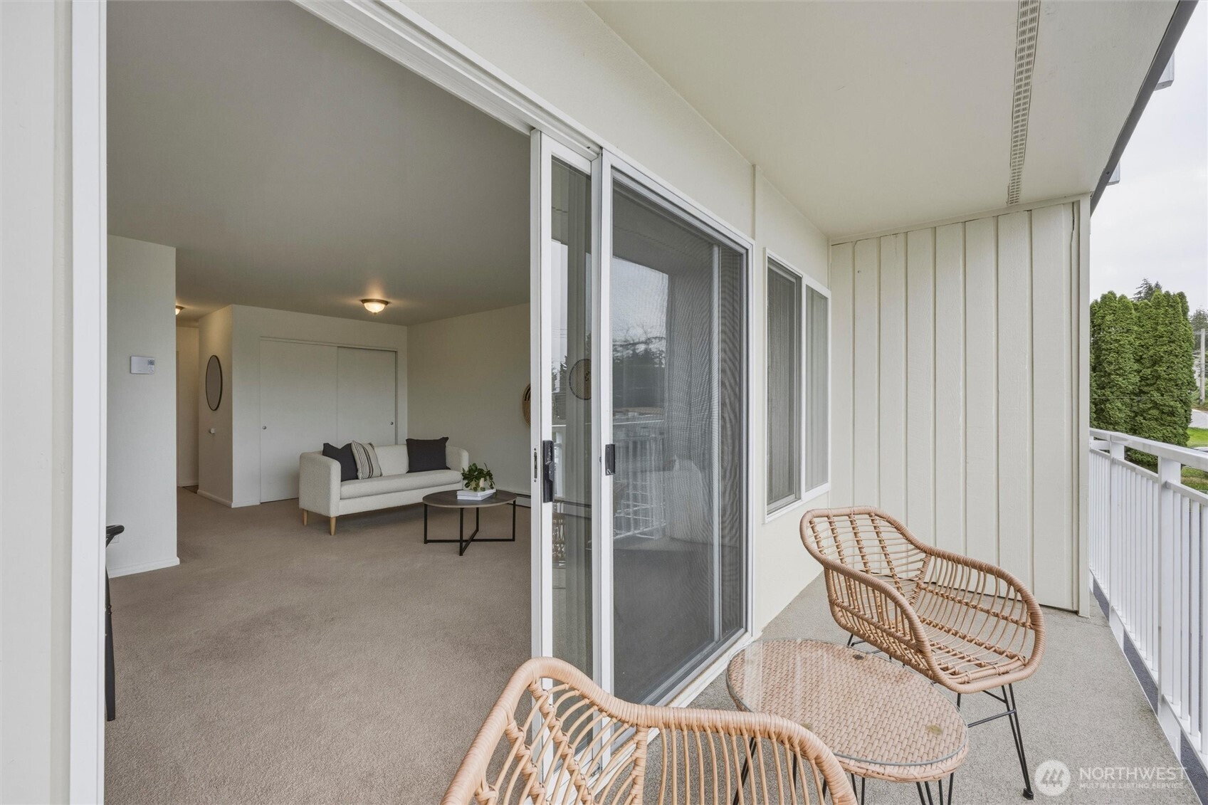 819 High Street 106 Property Photo 2