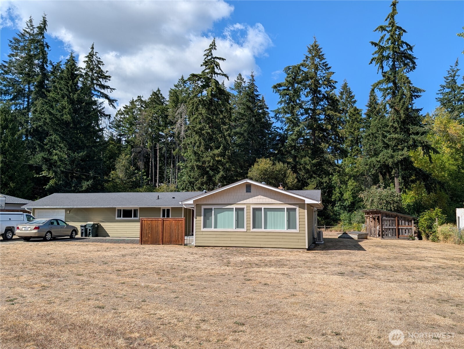9428 Pacific Avenue Property Photo 3
