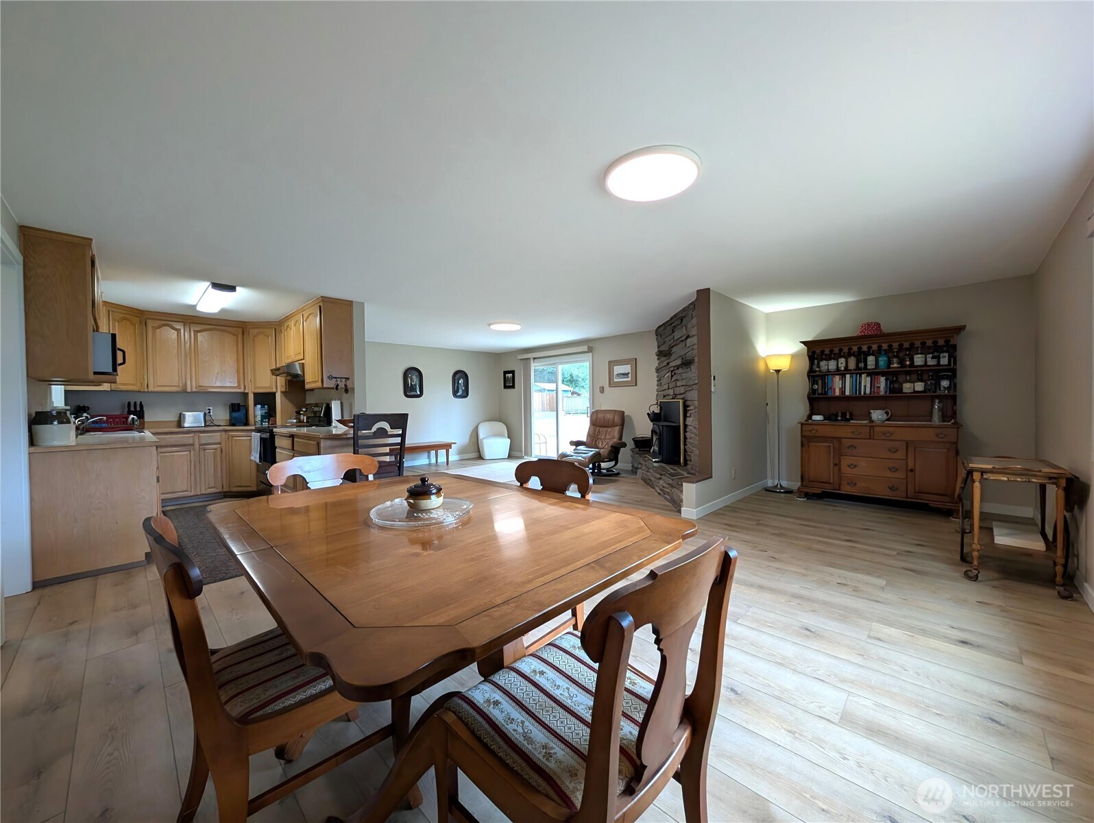 9428 Pacific Avenue Property Photo 11