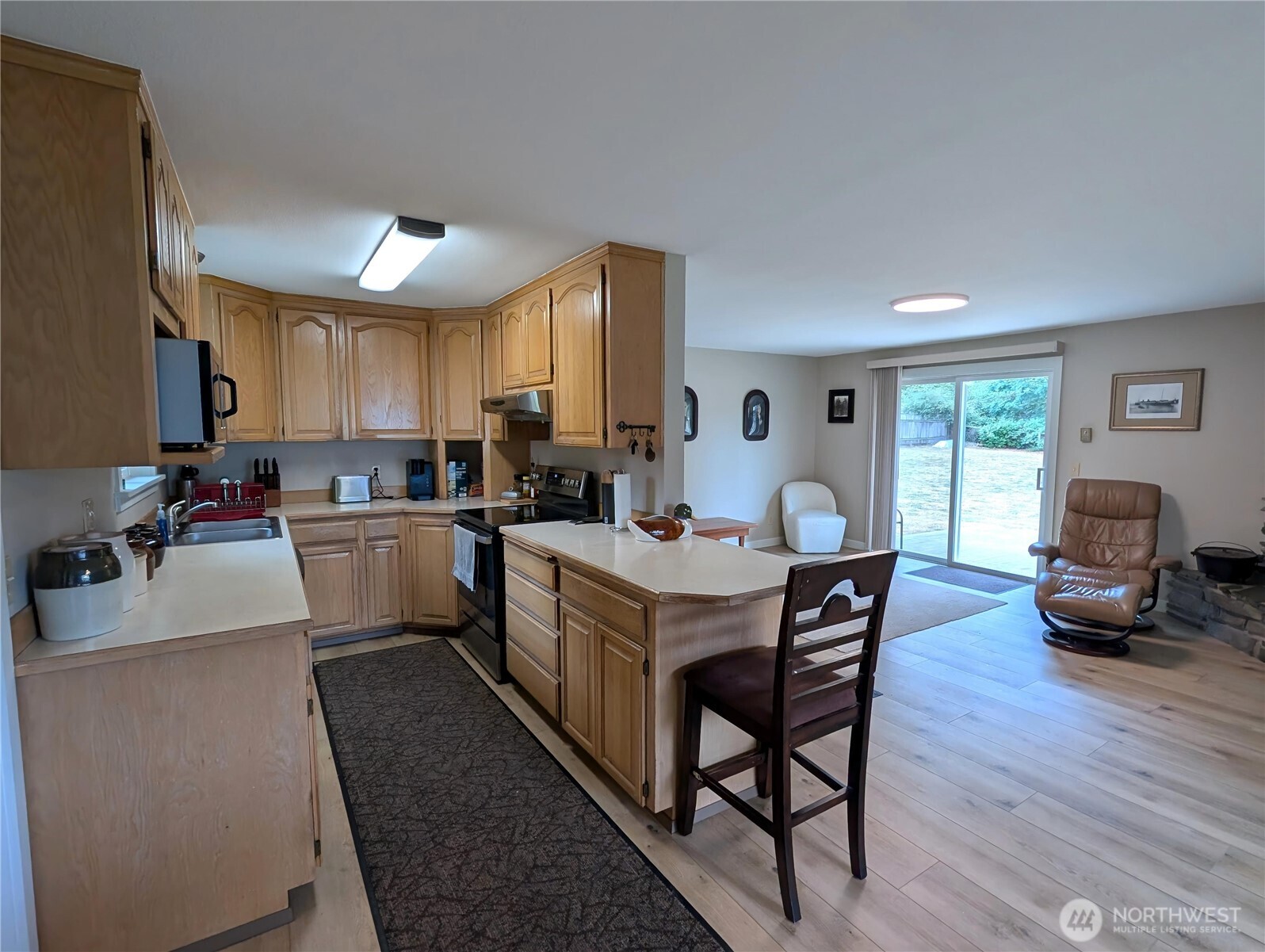 9428 Pacific Avenue Property Photo 12