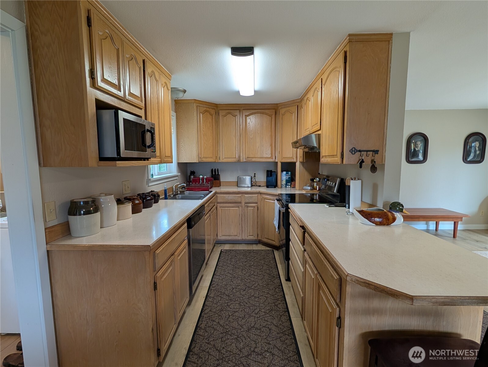 9428 Pacific Avenue Property Photo 13