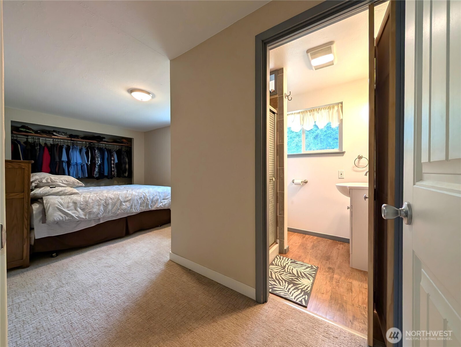 9428 Pacific Avenue Property Photo 16