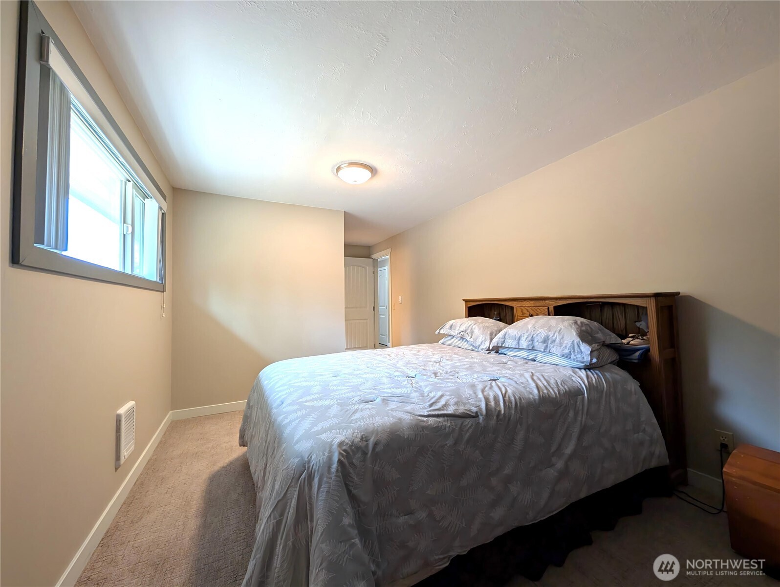 9428 Pacific Avenue Property Photo 18
