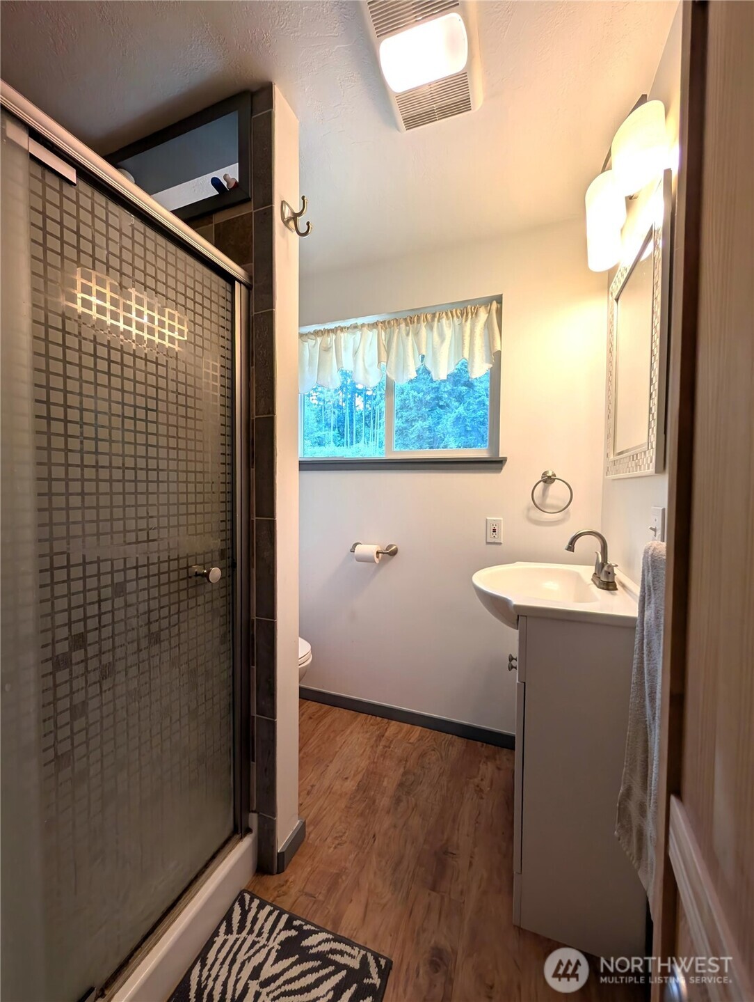 9428 Pacific Avenue Property Photo 19