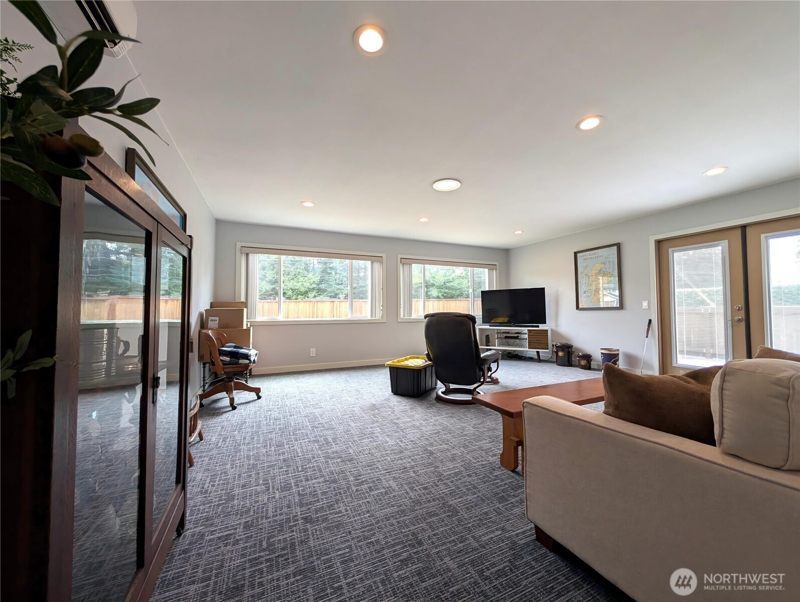 9428 Pacific Avenue Property Photo 30