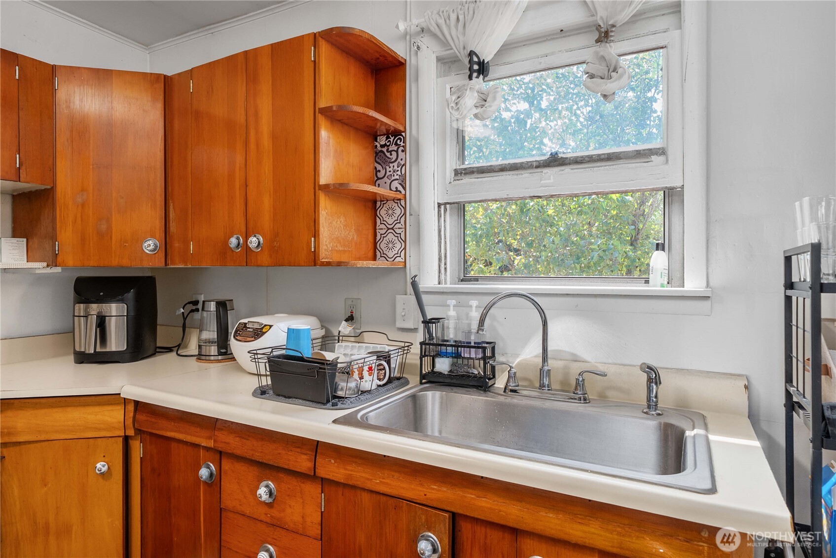 10251 3rd Avenue Property Photo 14