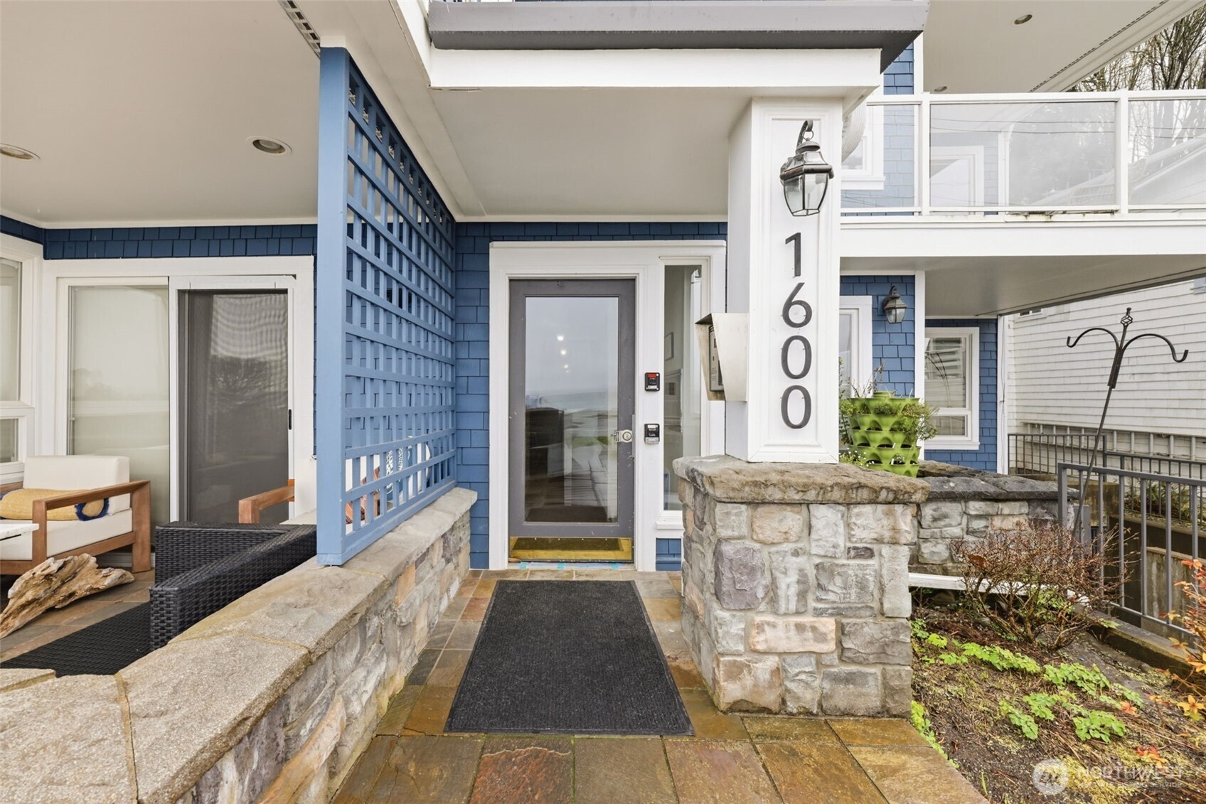 1600 Alki Avenue 202 Property Photo 22