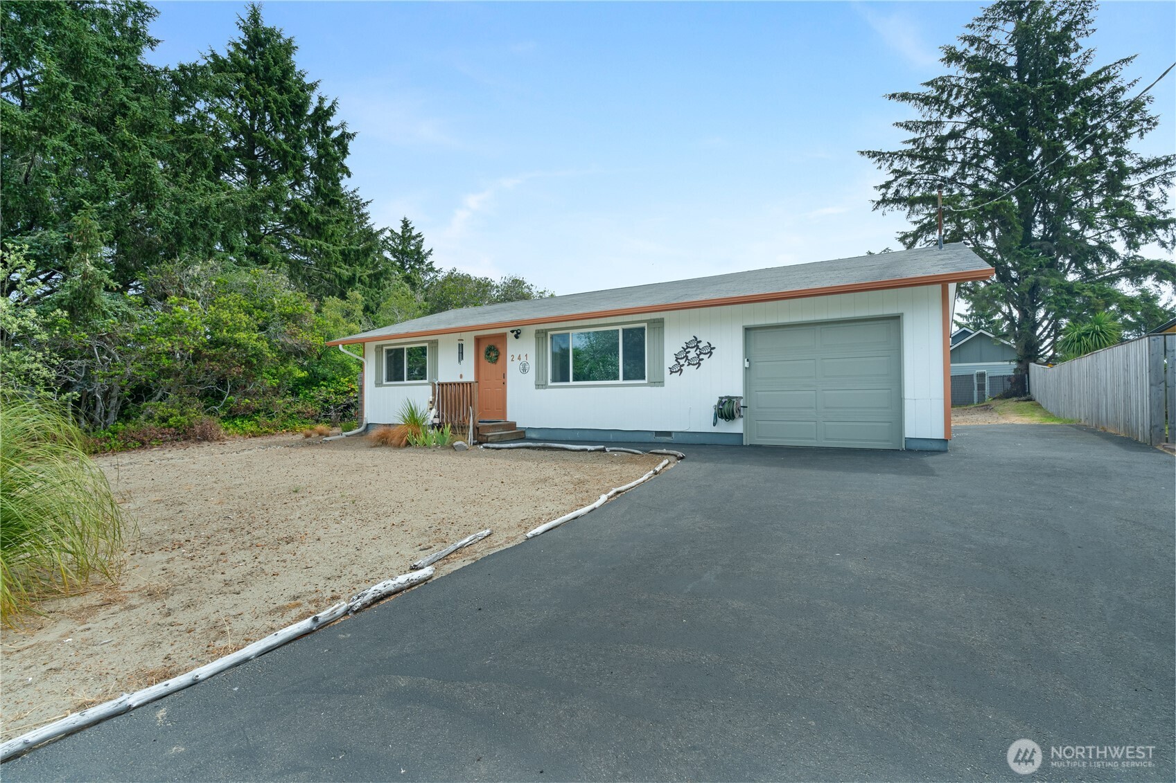 241 S Razor Clam Drive Property Photo 1