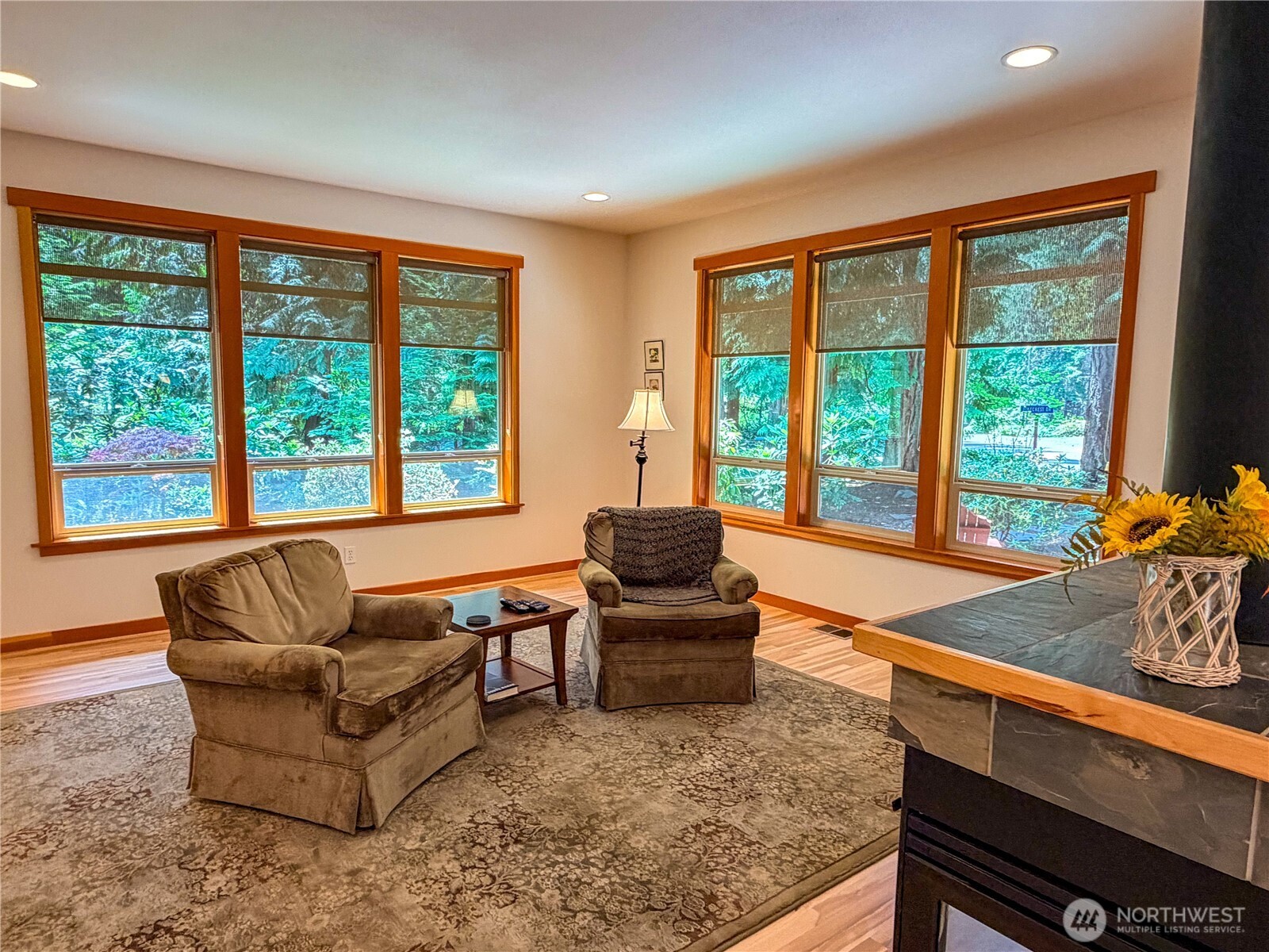 460 Pinecrest Property Photo 6