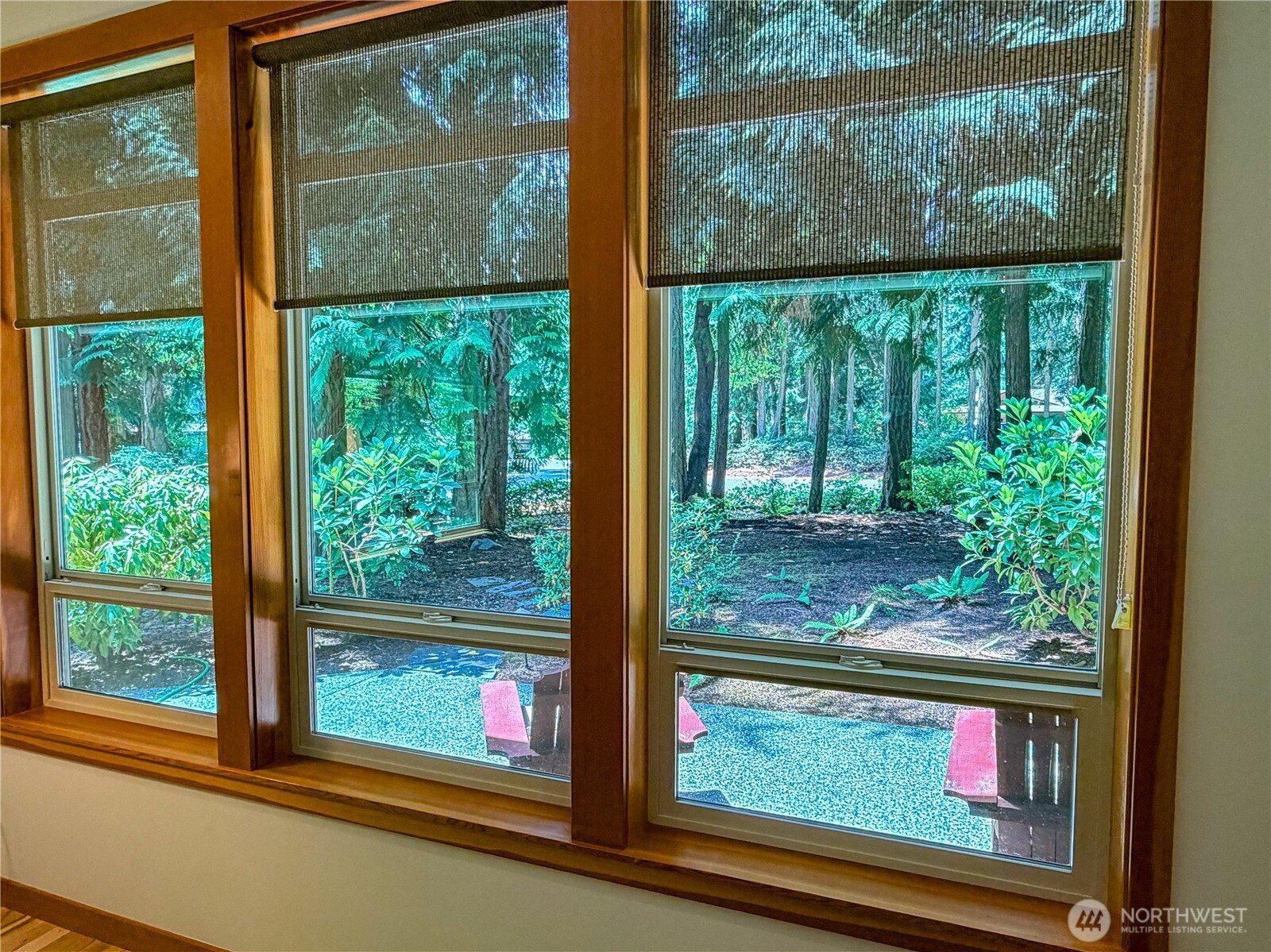 460 Pinecrest Property Photo 10