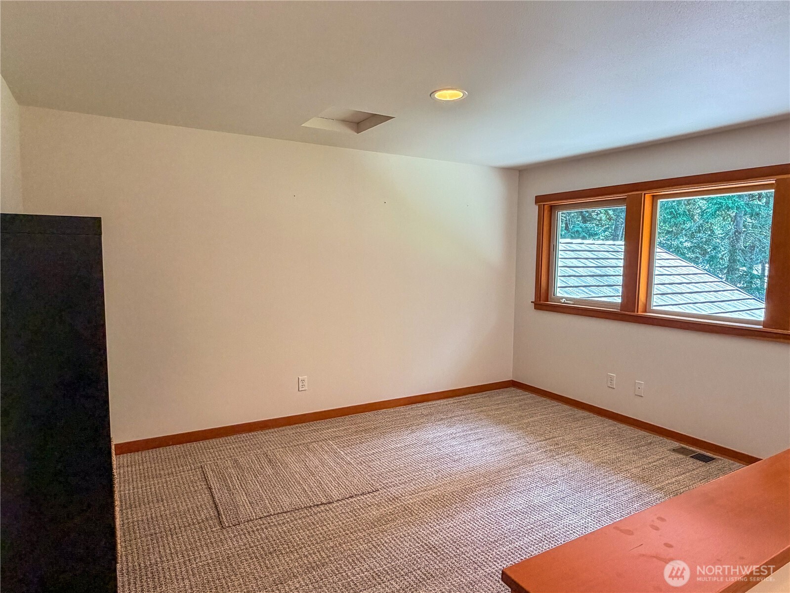 460 Pinecrest Property Photo 23